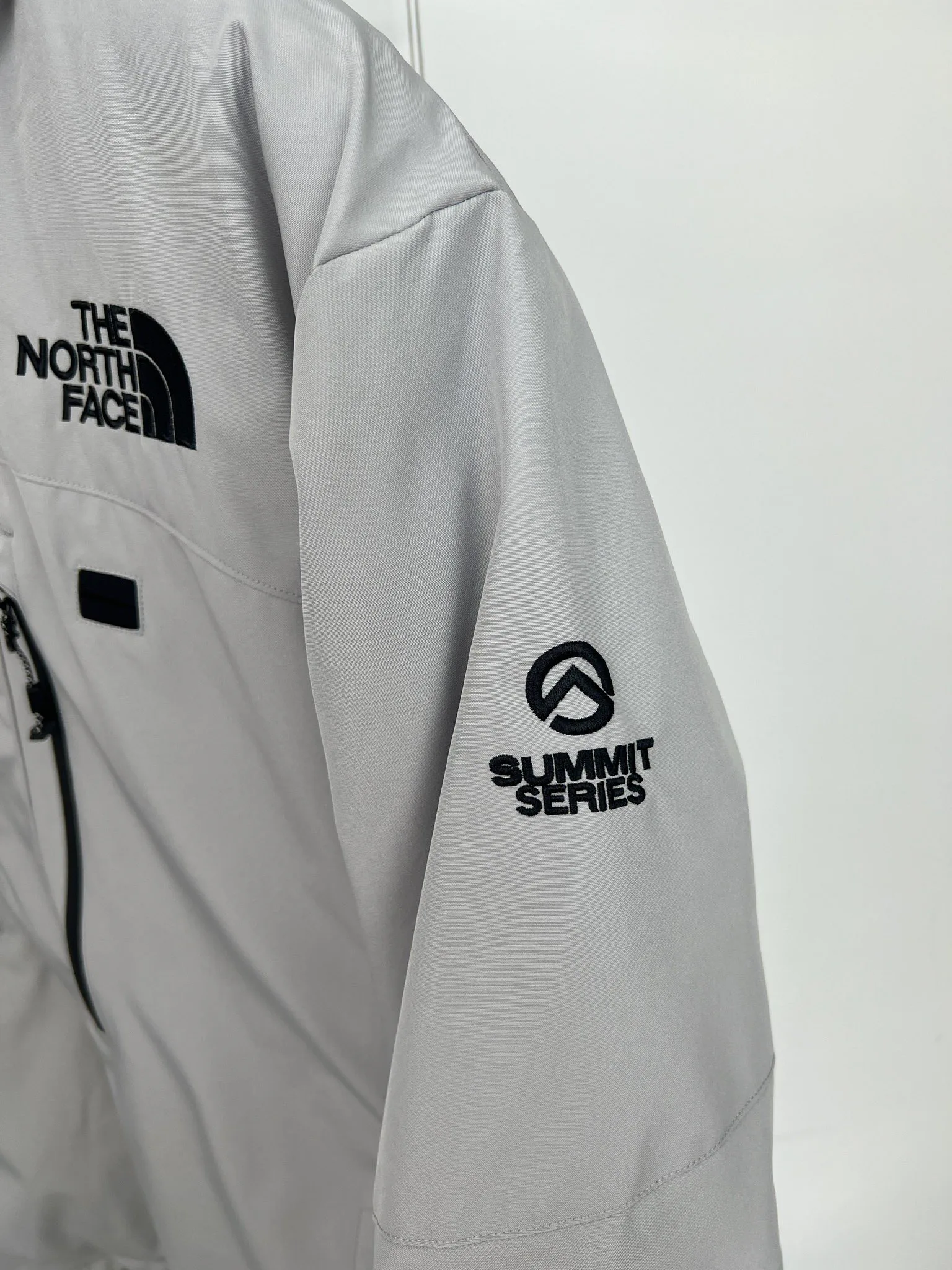 Men's Jackets And Down Jackets THE NORTH FACE 18416017
