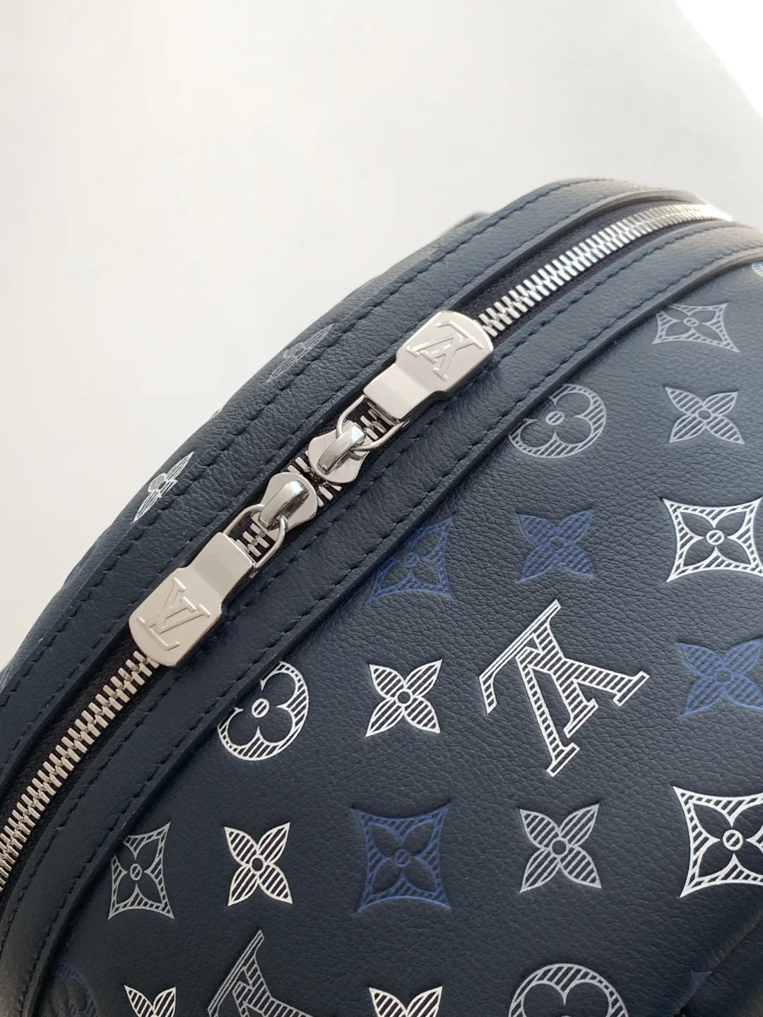 Women's Backpacks LOUIS VUITTON 18520896