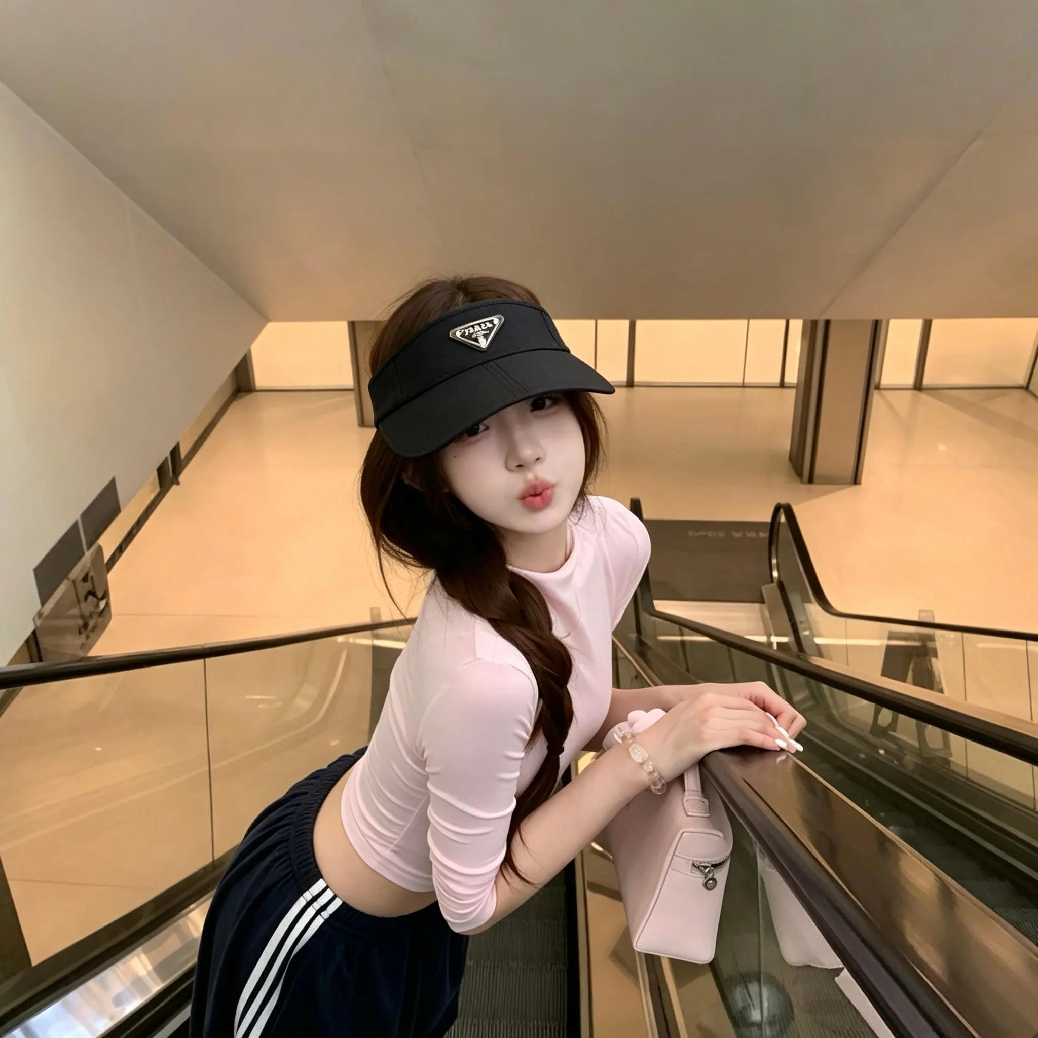 Hats PRADA 17498305