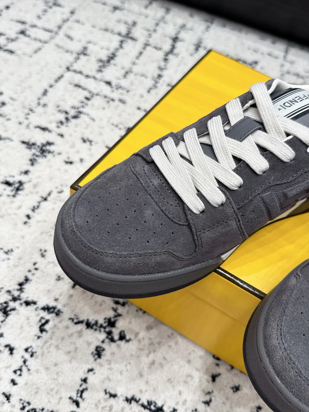 Men's Sneakers FENDI 18406626