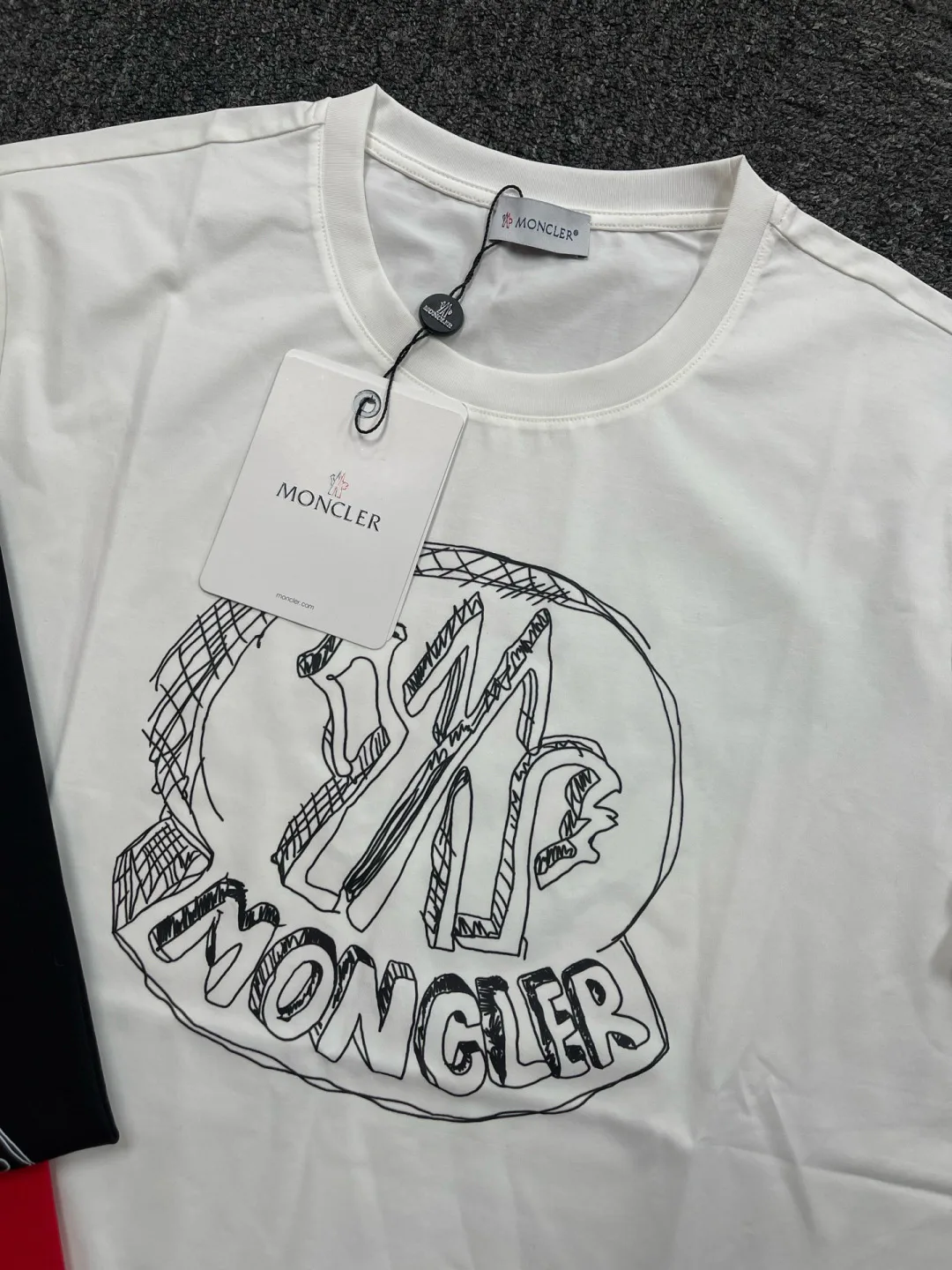 Men's T-Shirts MONCLER 17037185