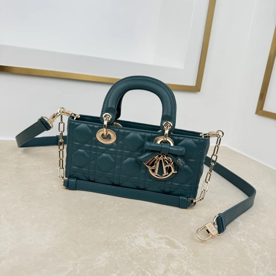 Women's Classic Handbags CHRISTIAN DIOR 18242048
