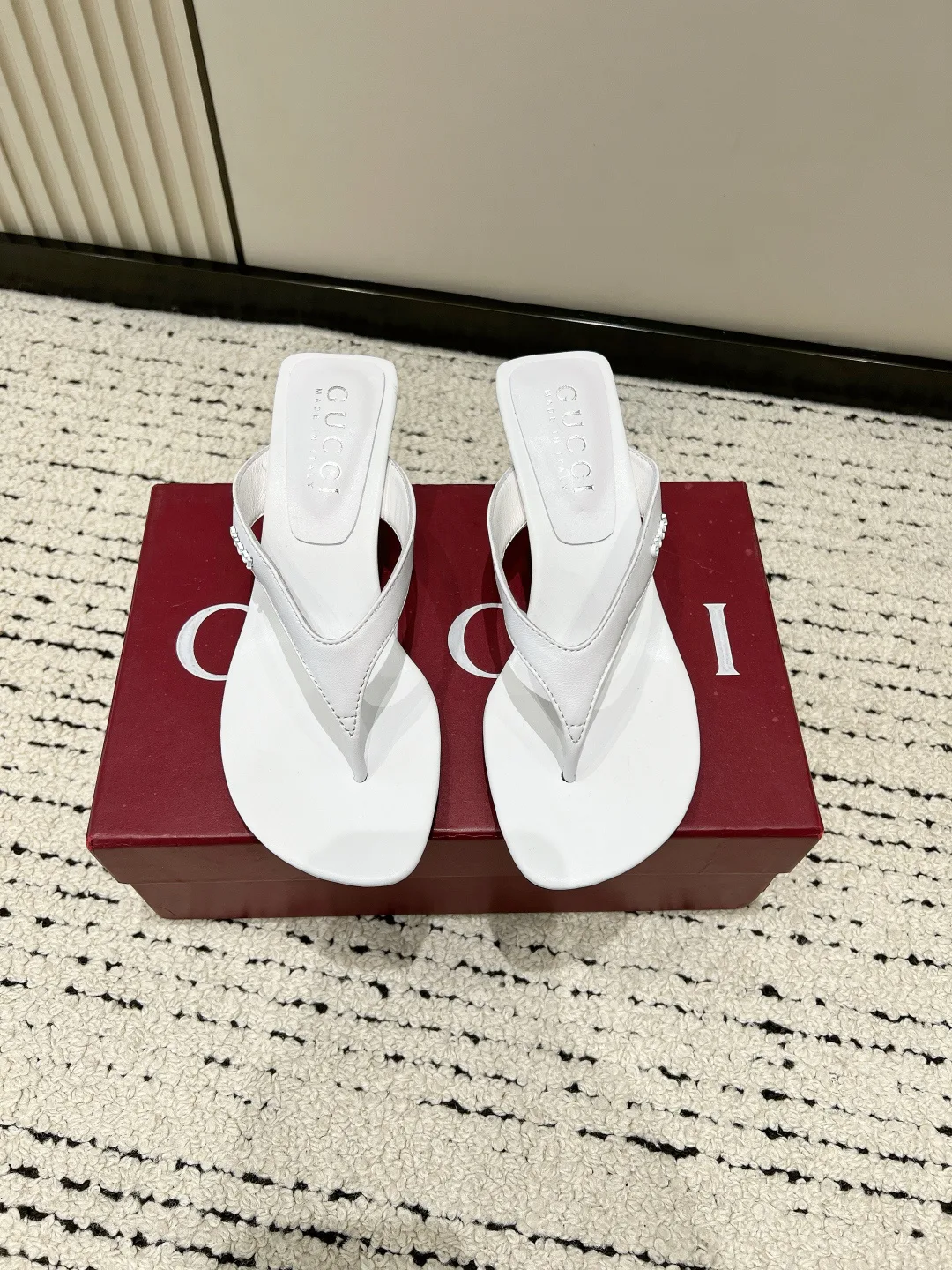 Women's Flip-Flops GUCCI 17637844