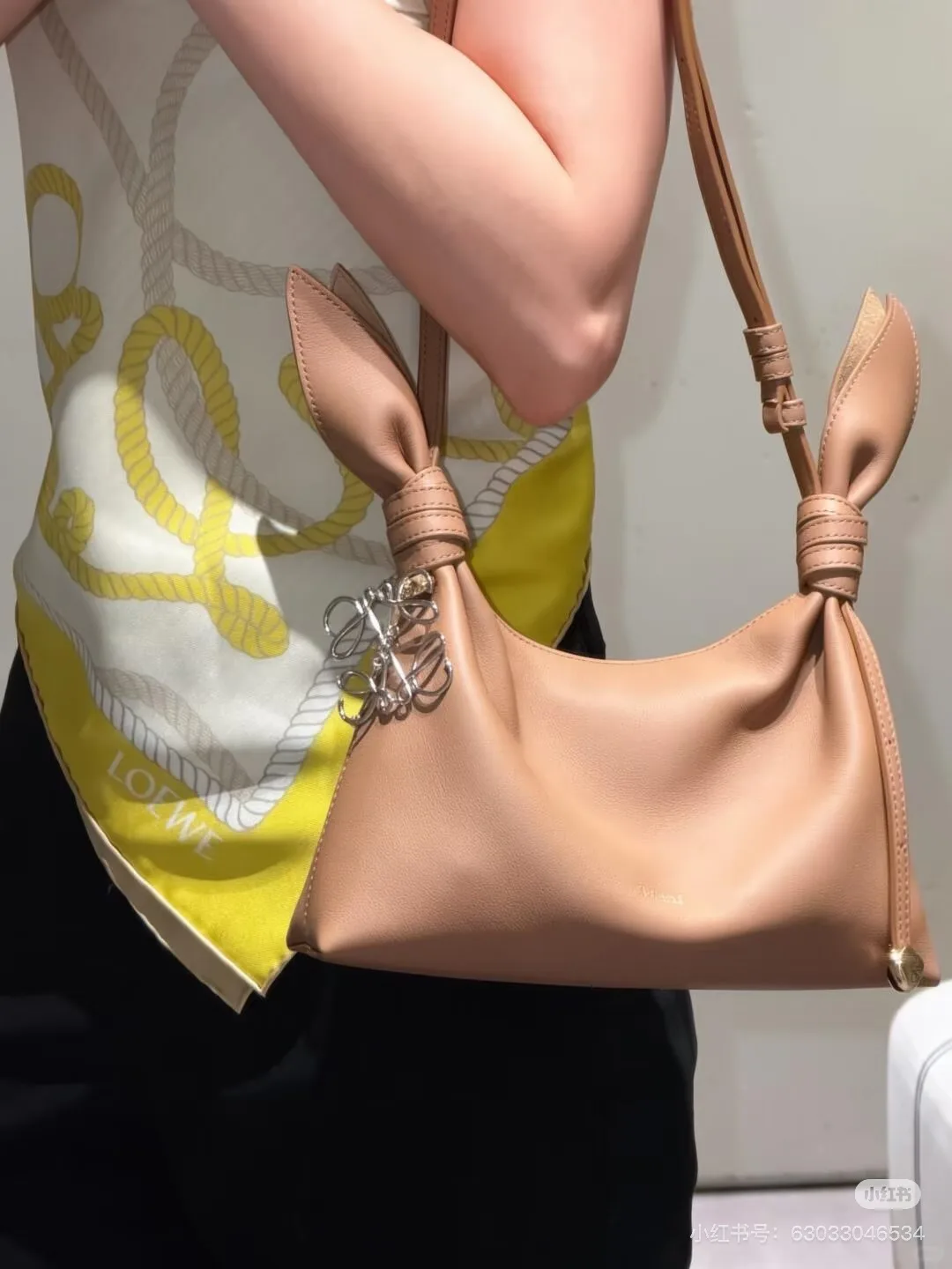 Women's Classic Handbags LOEWE 17333203
