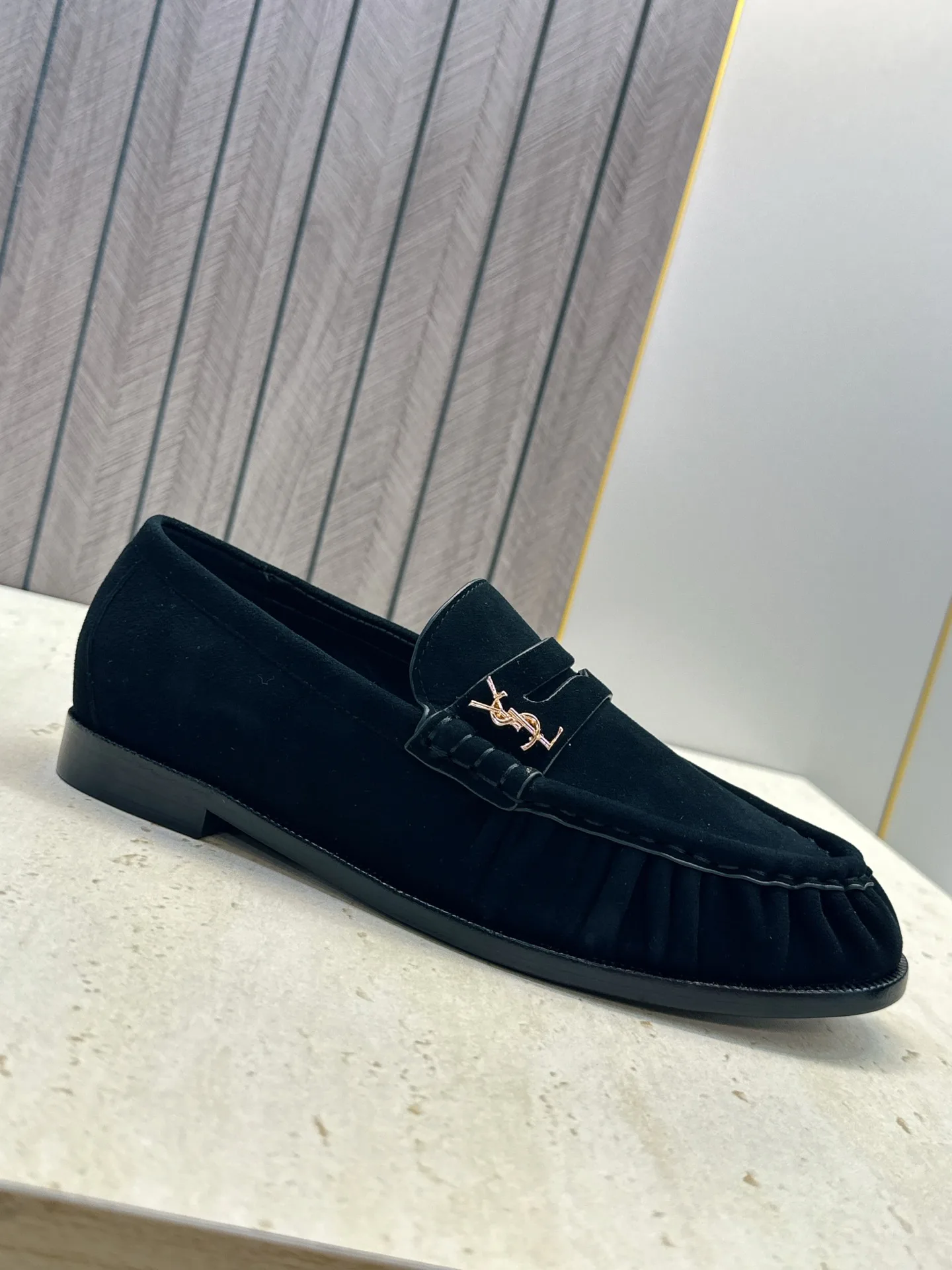 Women's Loafers And Moccasins SAINT LAURENT 18007086