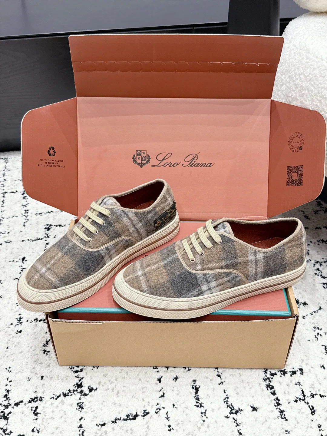 Women's Sneakers LORO PIANA 18406639