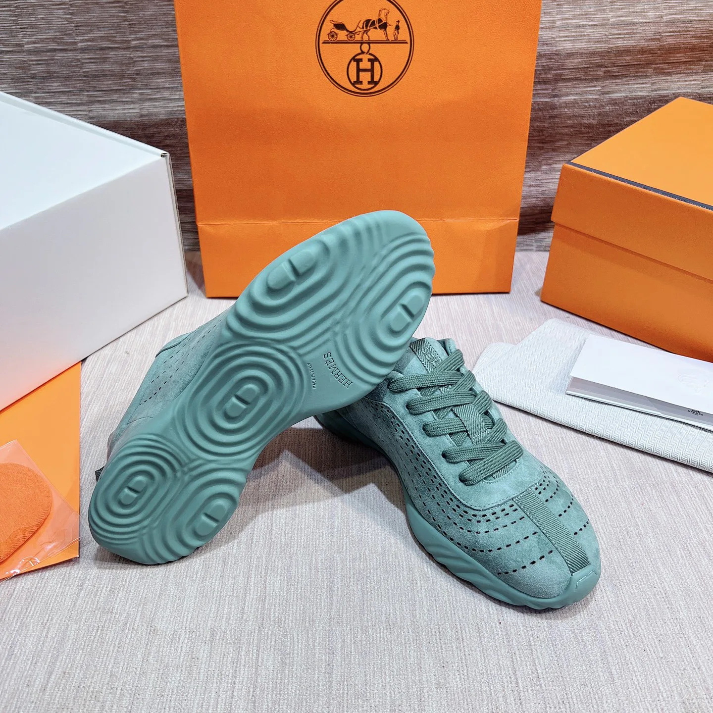 Women's Sneakers HERMES 17749566