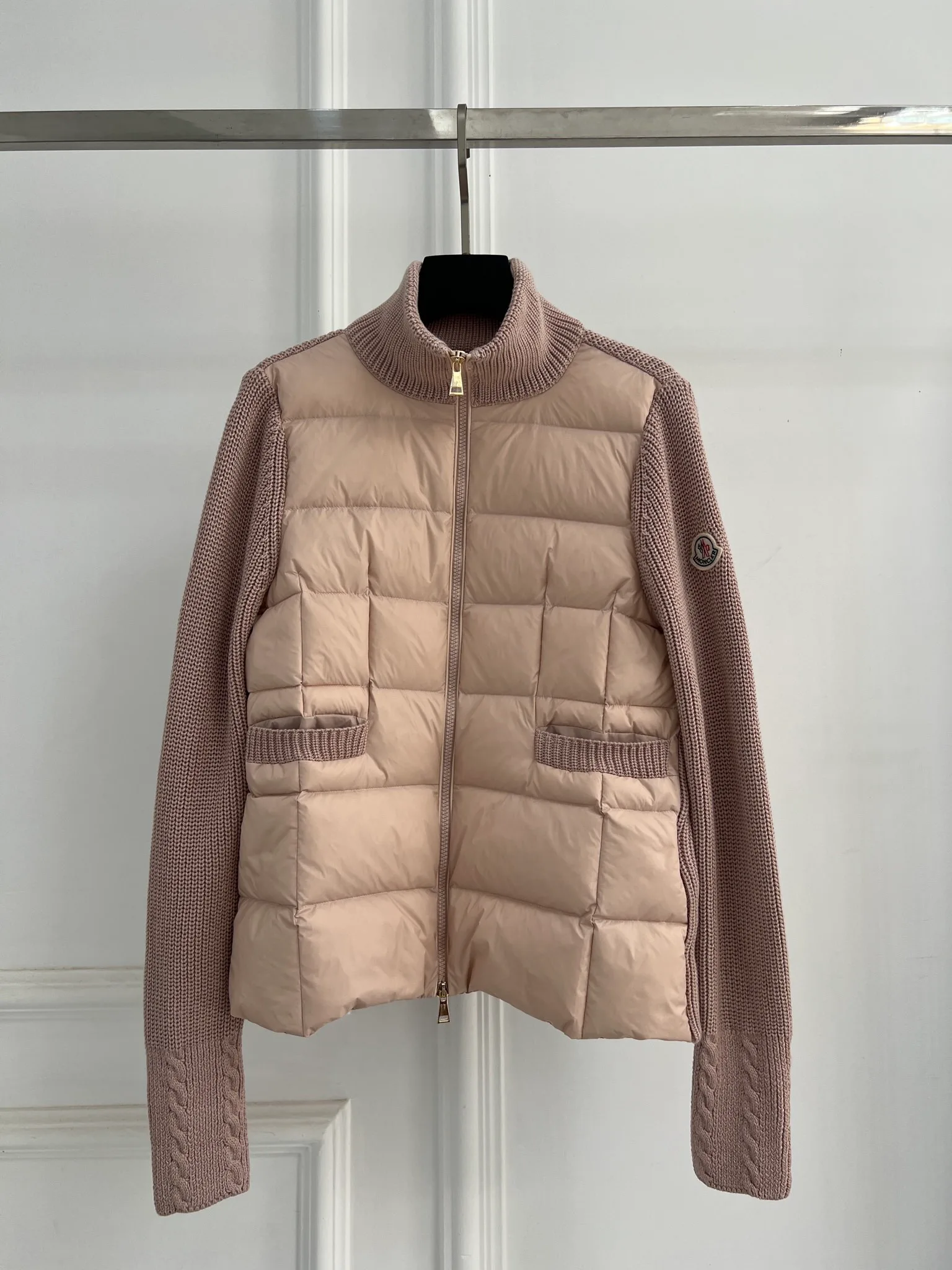 Women's Jackets And Down Jackets MONCLER 18416258