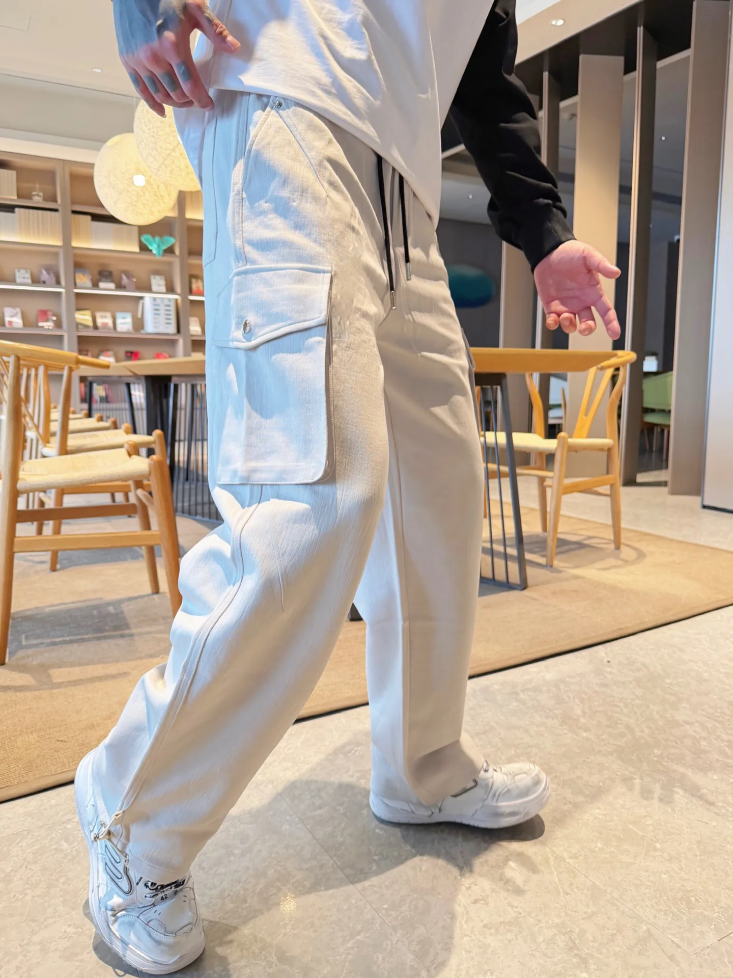 Men's Trousers PRADA 18345746