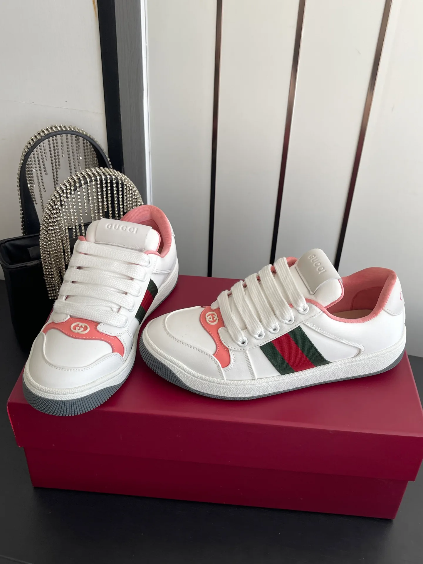 Кроссовки Женские Gucci 18582904