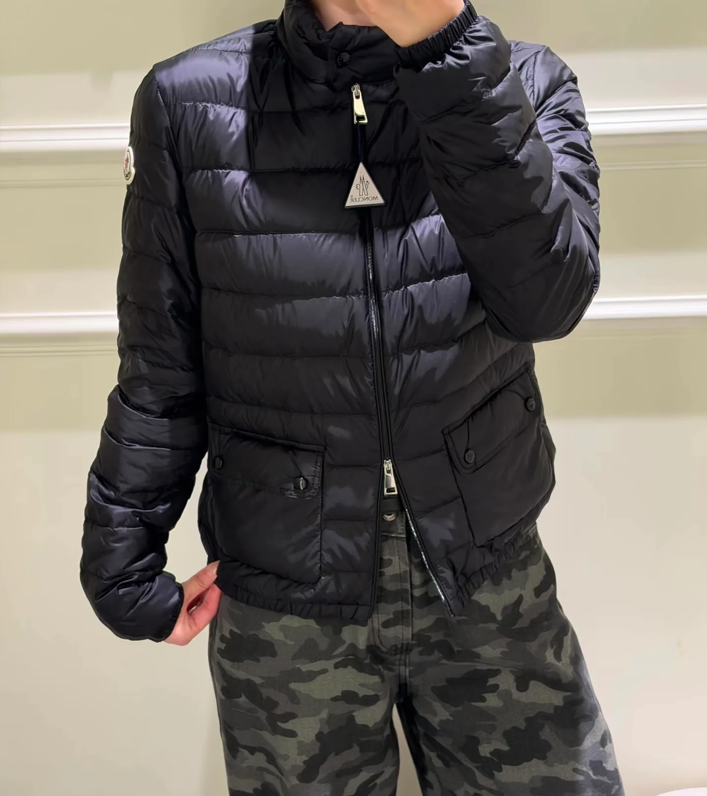 Women's Jackets And Down Jackets MONCLER 18402511