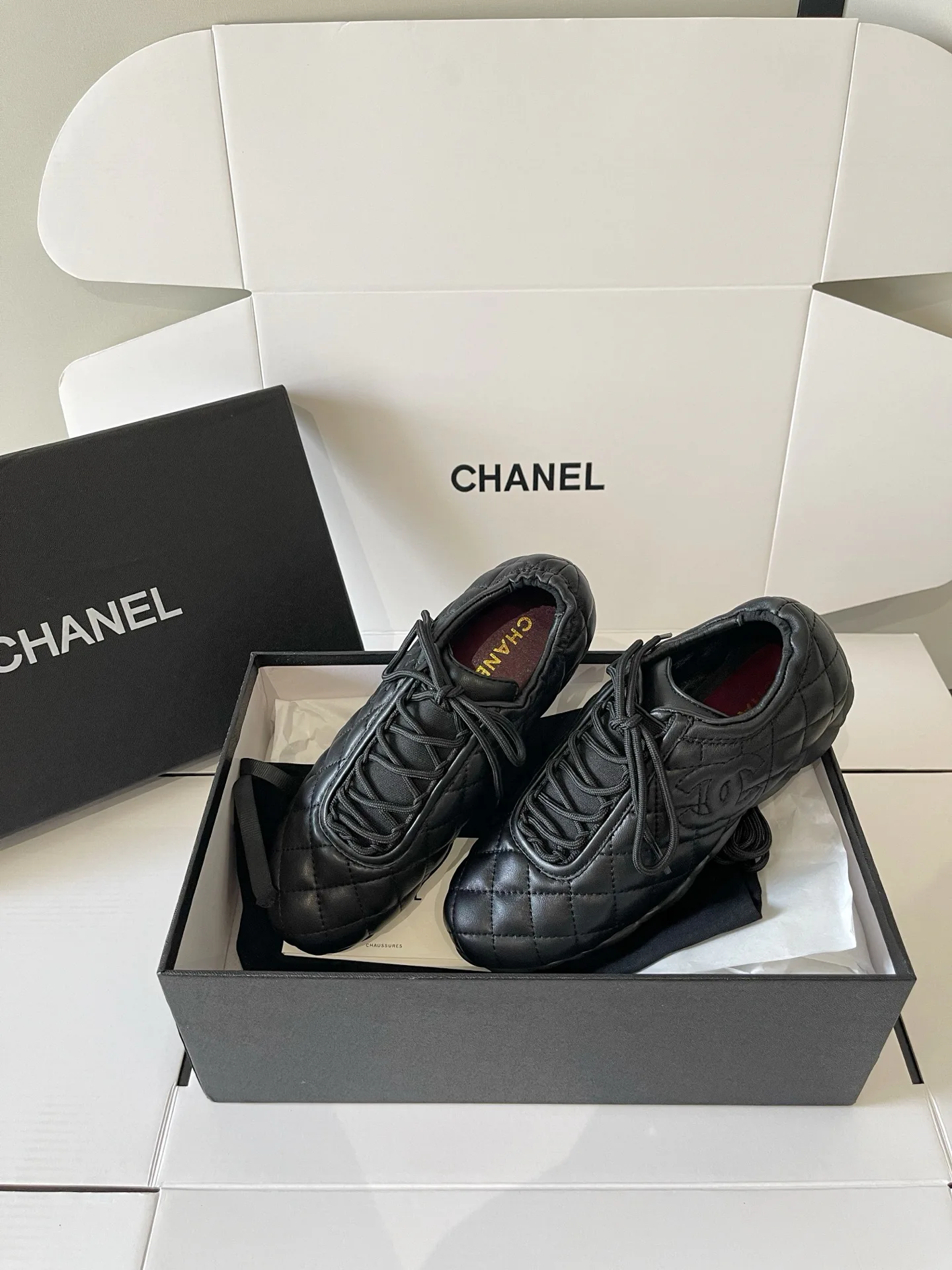 Women's Sneakers CHANEL 18437957