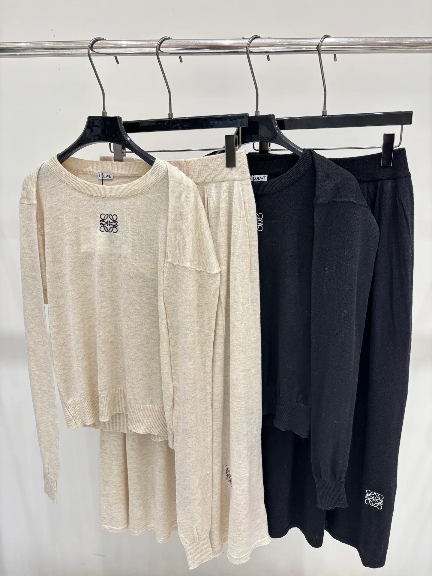 Women's Jumpers And Sweaters LOEWE 17603858