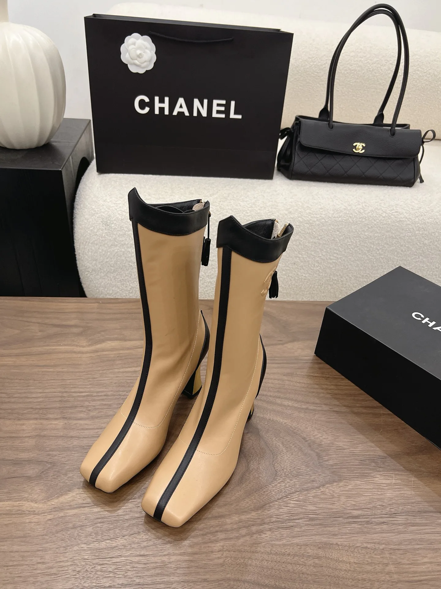 Women's Boots CHANEL 17599937