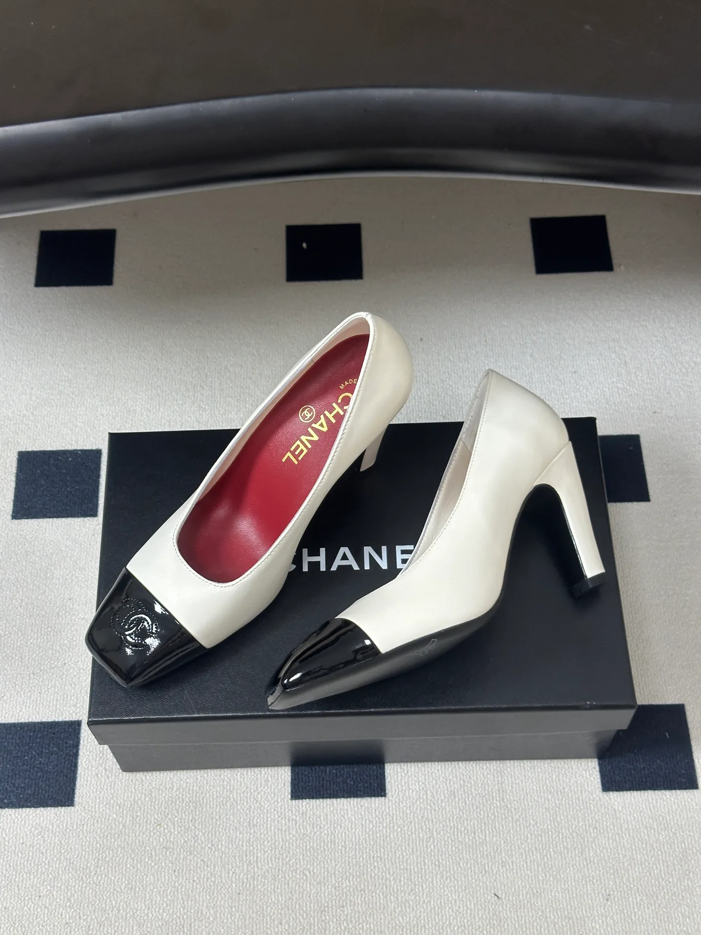 Women's Heels CHANEL 18049719
