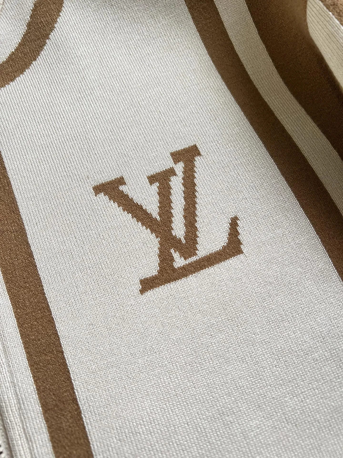 Men's Jackets And Down Jackets LOUIS VUITTON 18098406