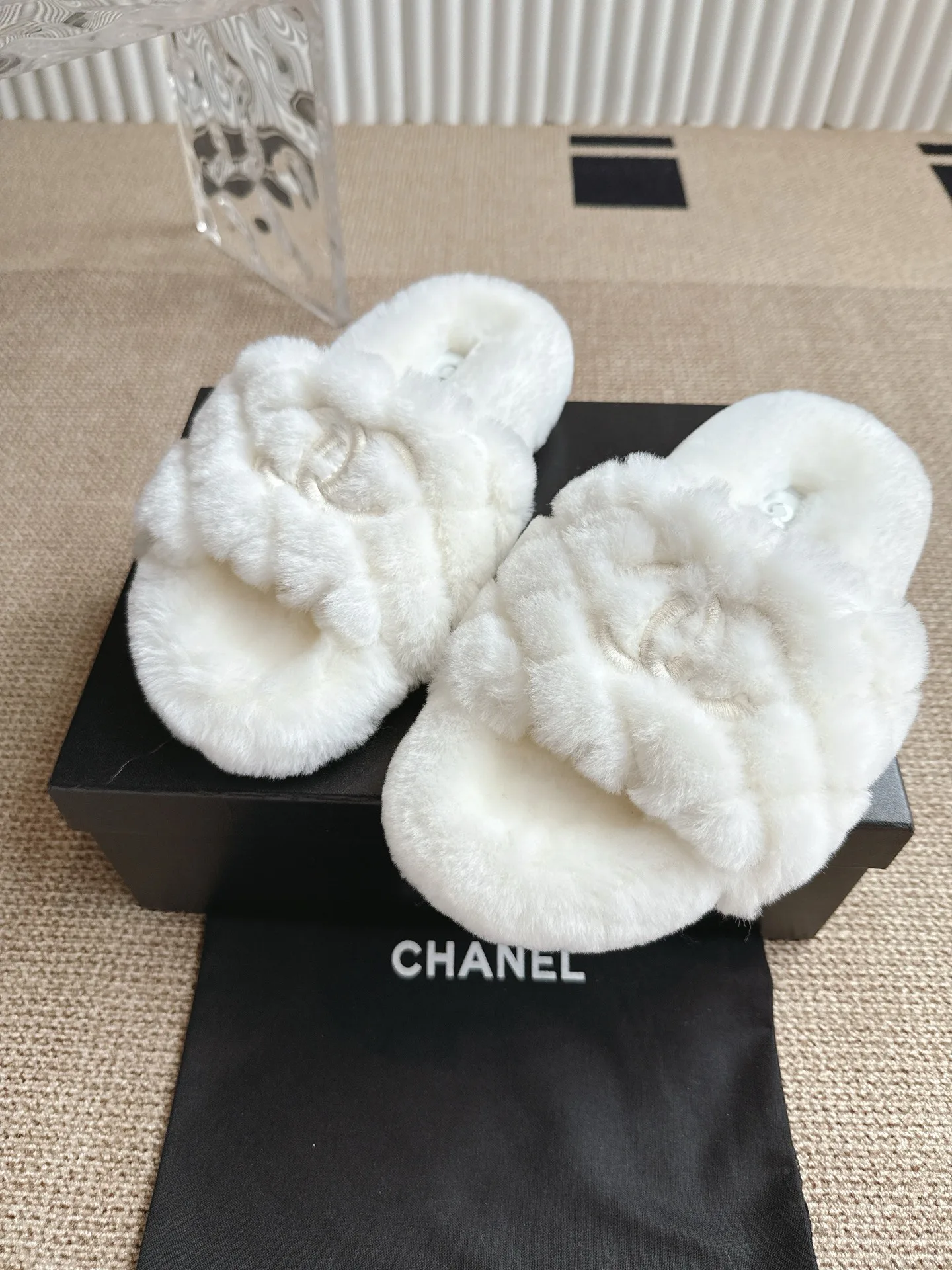 Women's Slippers CHANEL 18324643