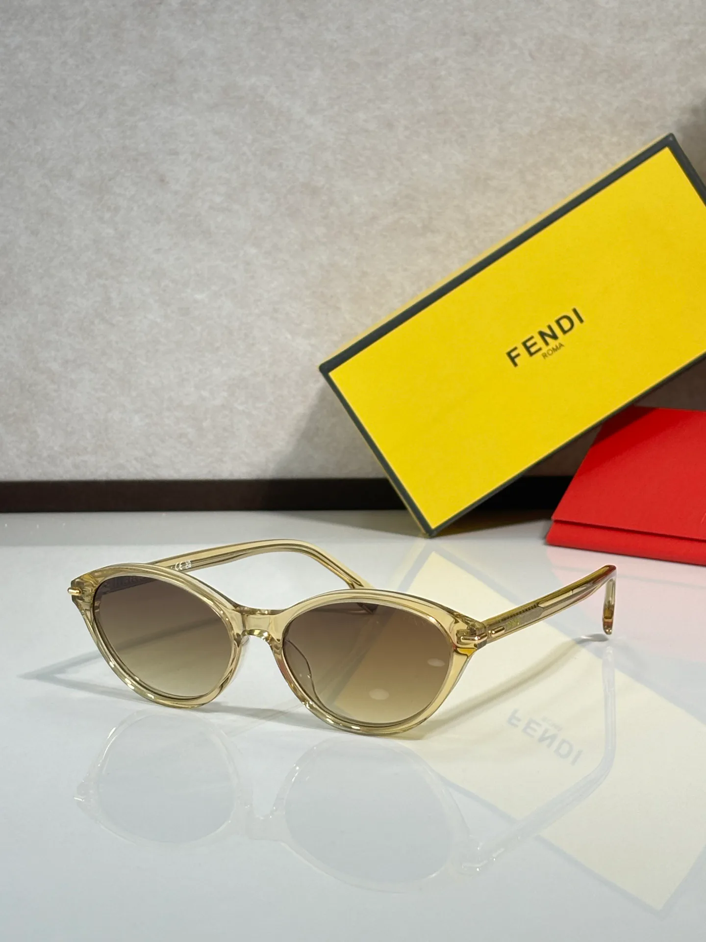 Glasses FENDI 18490171