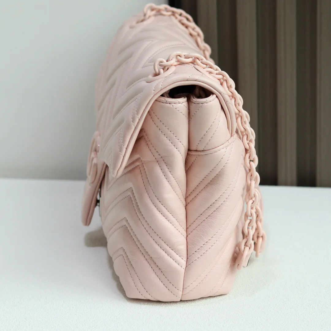 Women's Classic Handbags GUCCI 17947379