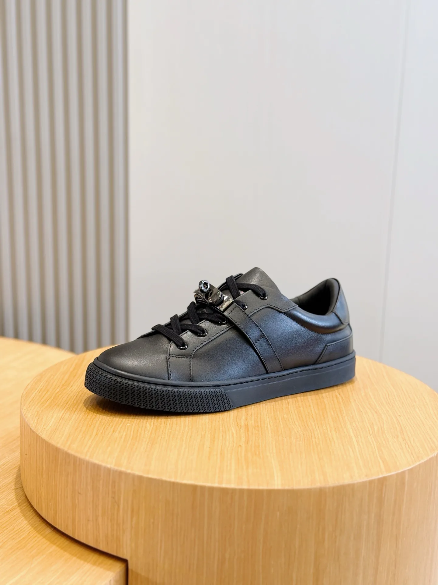 Men's Sneakers HERMES 17933939