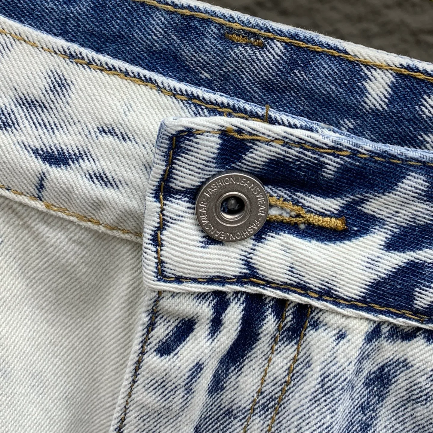 Men's Jeans BALENCIAGA 18296267