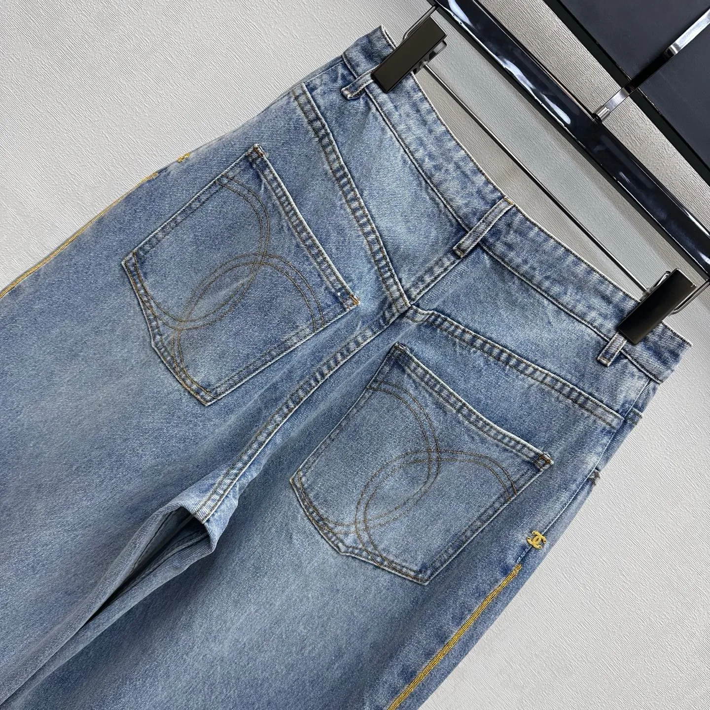 Джинсы Женские Chanel 18631434
