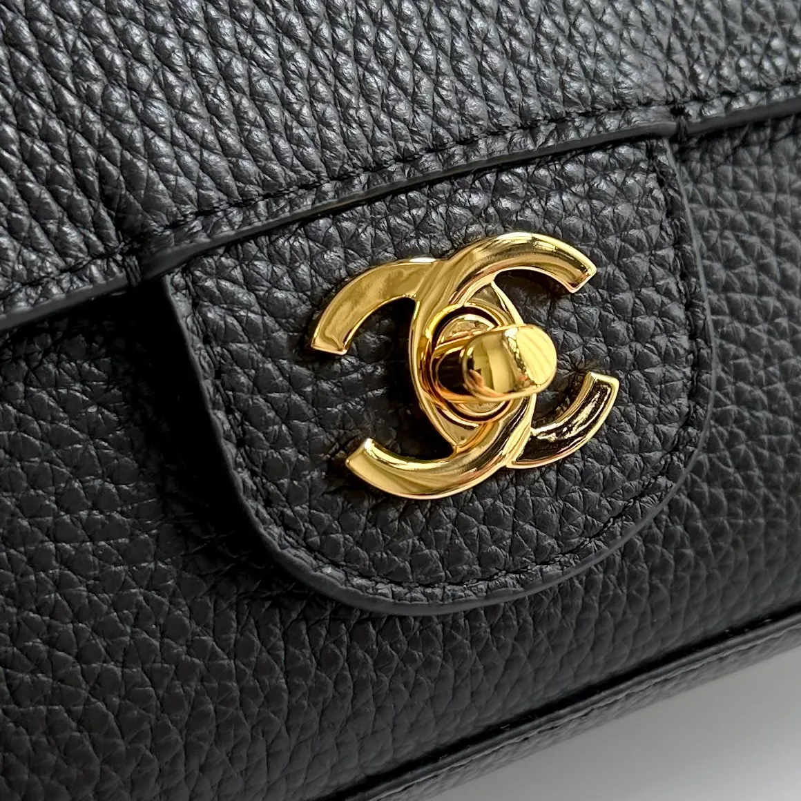 Классические Сумки Женские Chanel 18588899