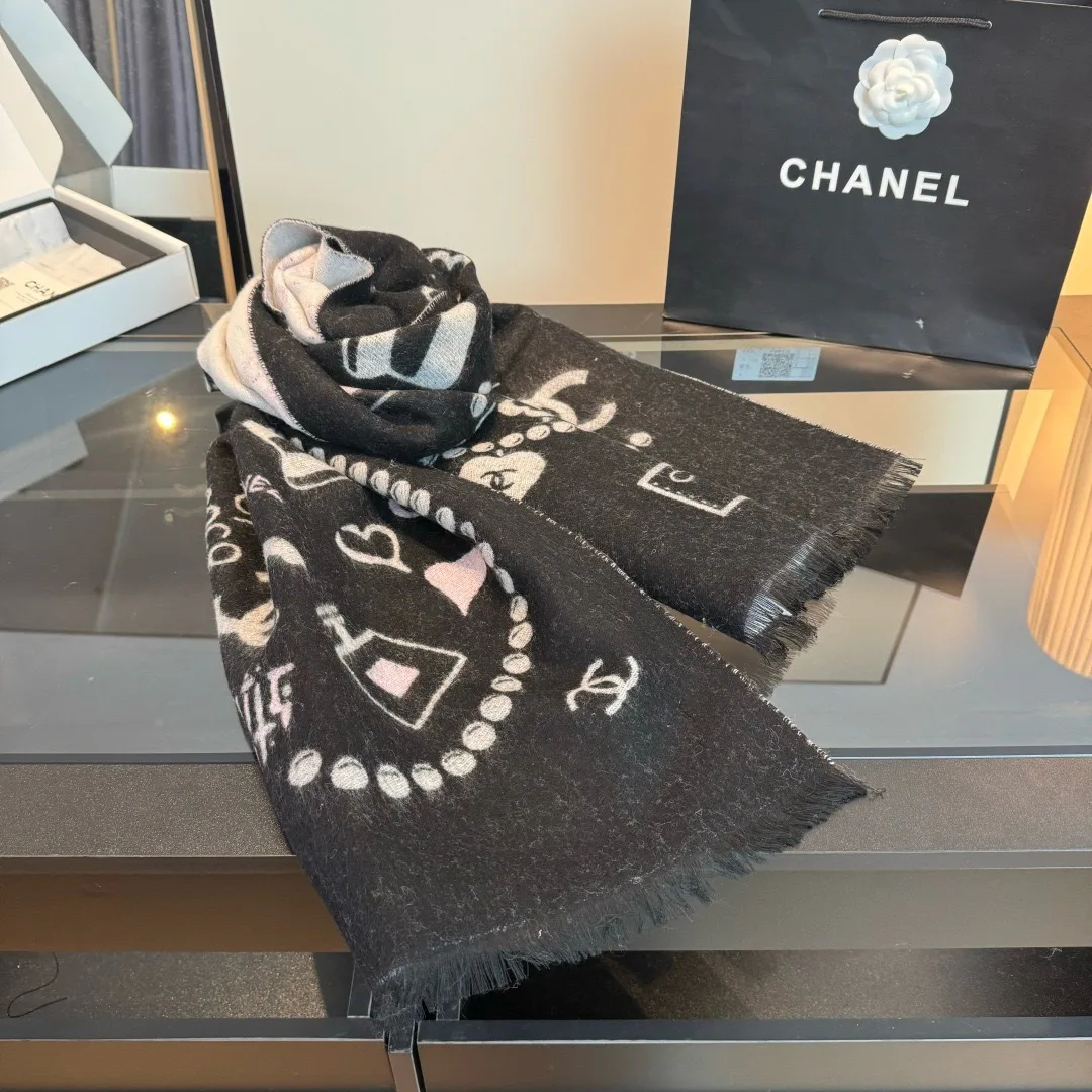 Scarves CHANEL 18104901