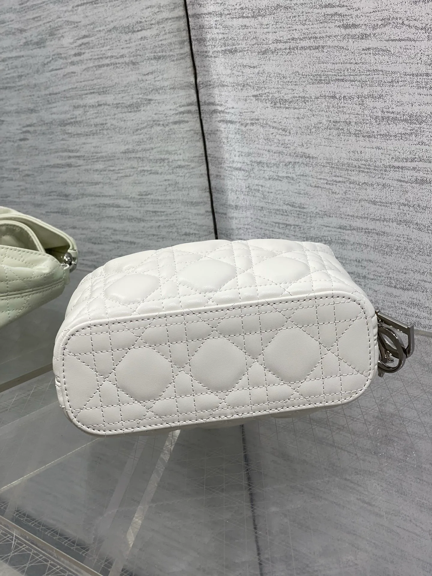 Women's Classic Handbags CHRISTIAN DIOR 17830928