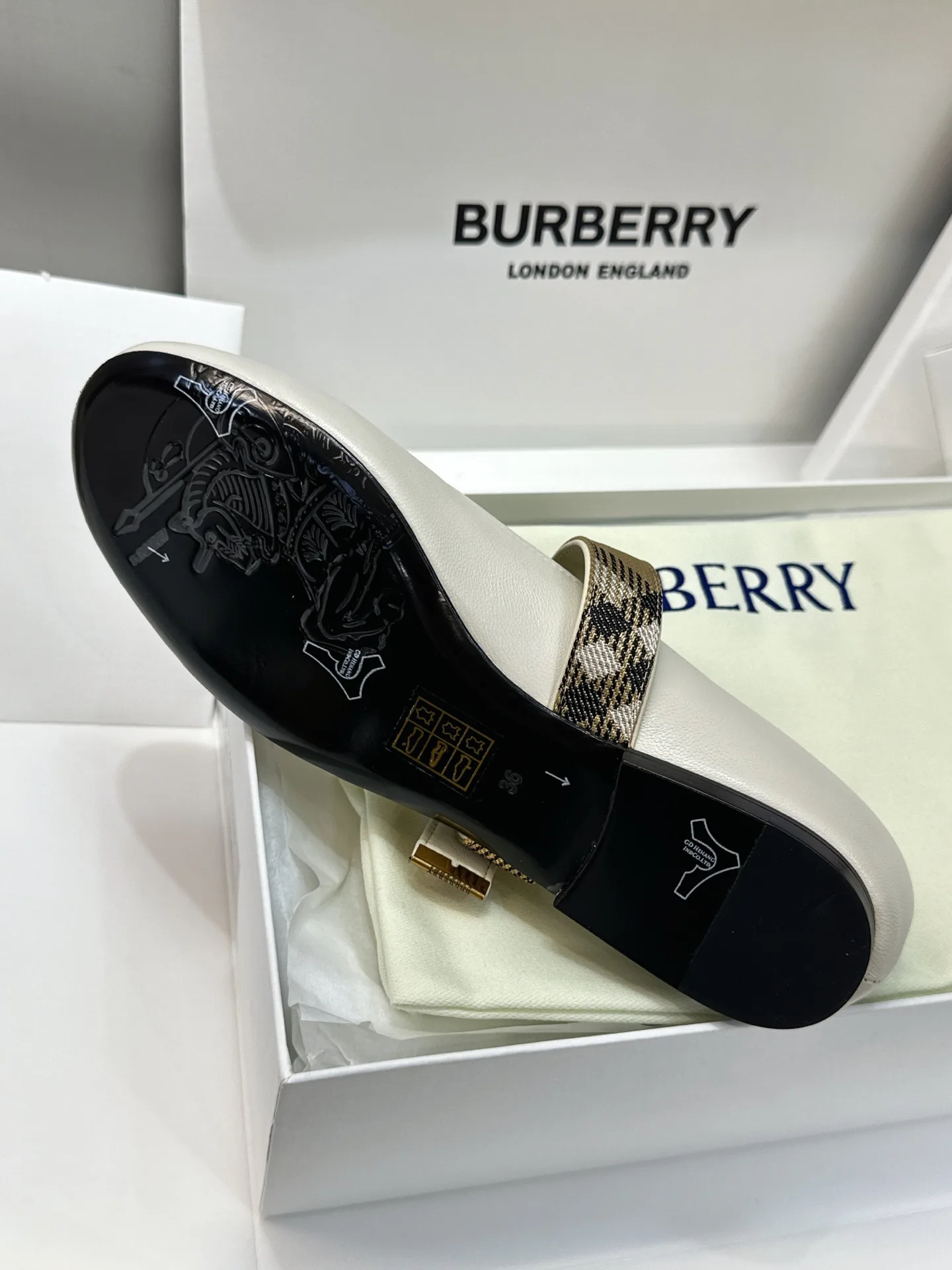 Women's Ballet Flats BURBERRY 18508236
