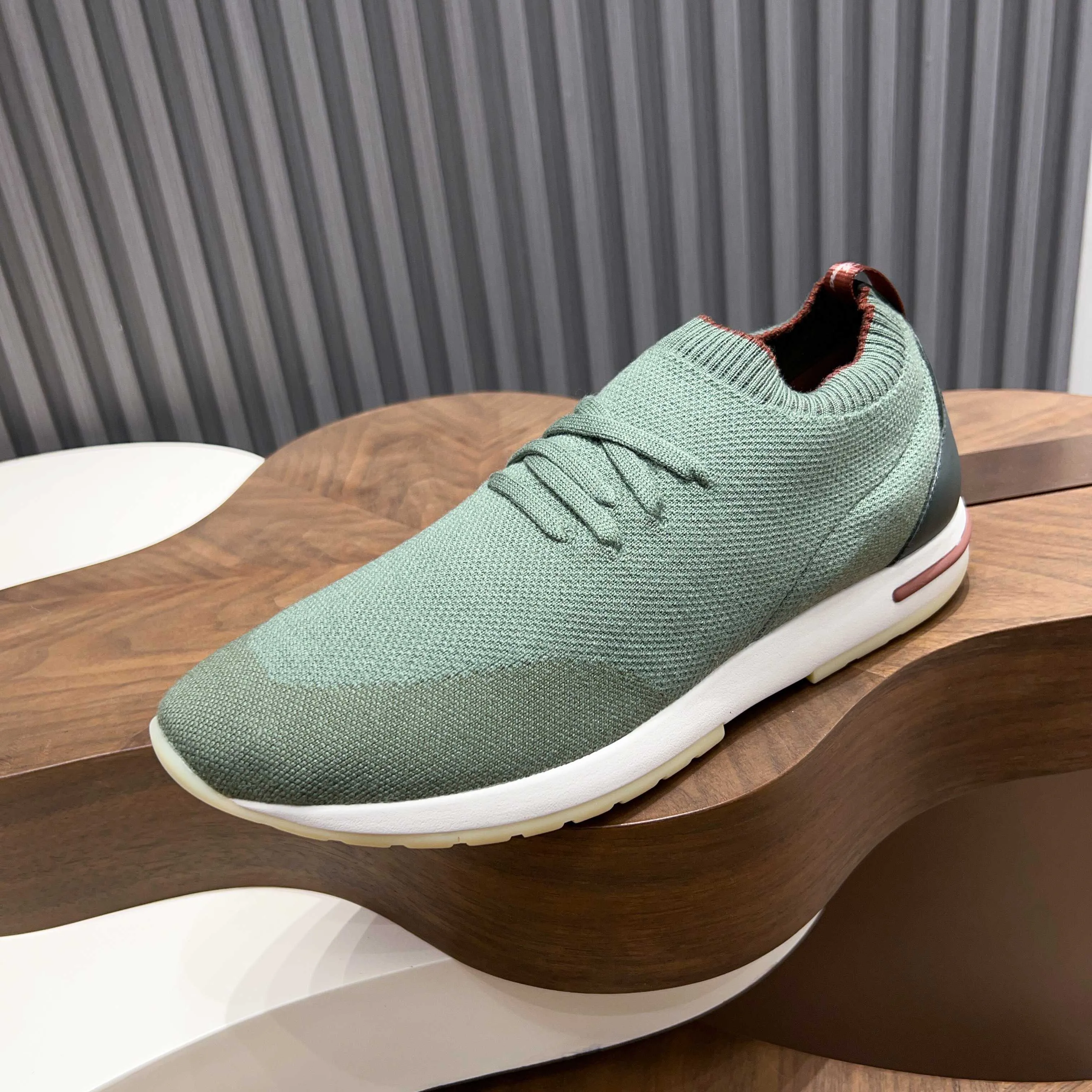 Men's Sneakers LORO PIANA 18250755