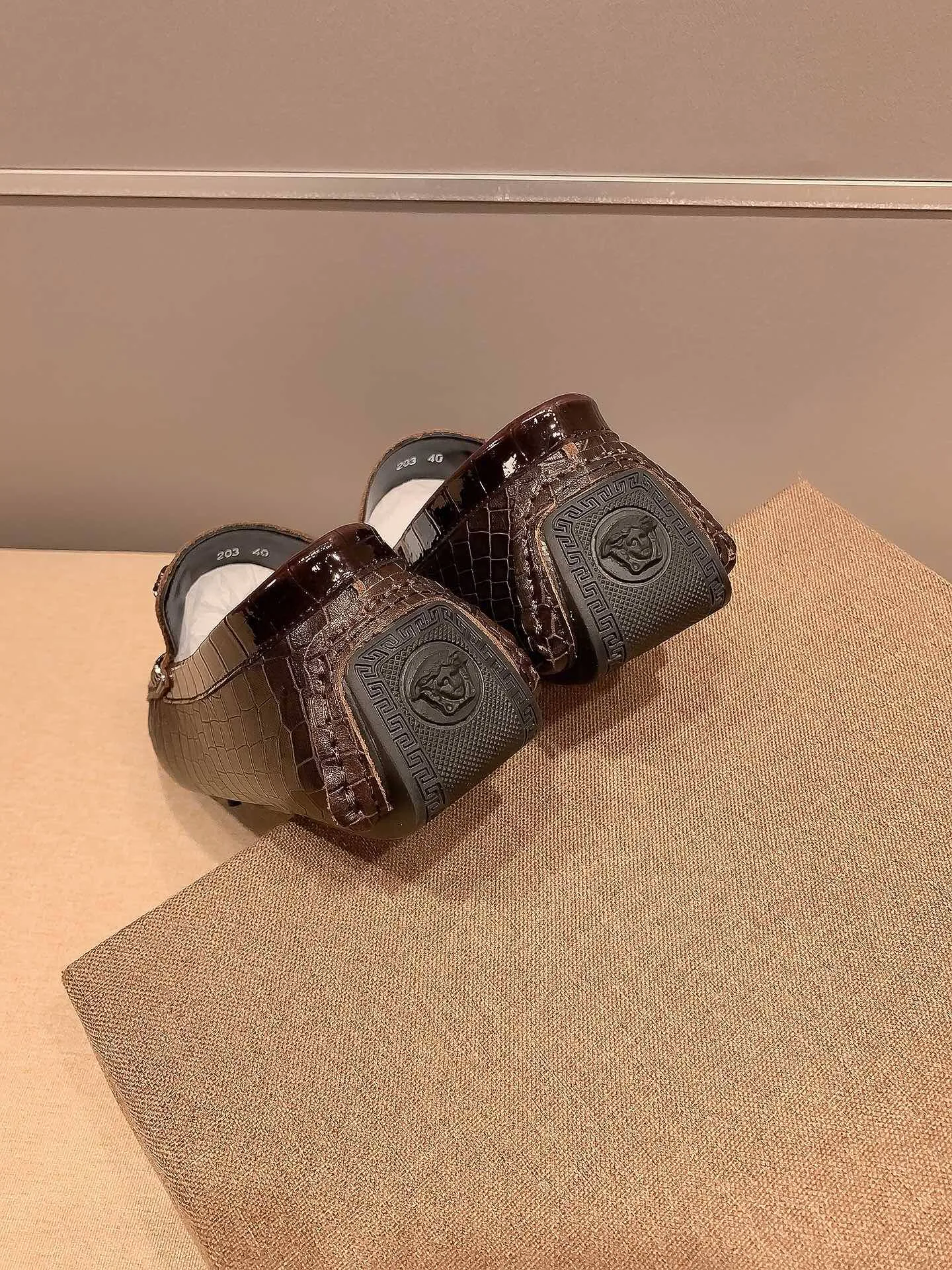 Men's Loafers And Dress Shoes VERSACE 18247709