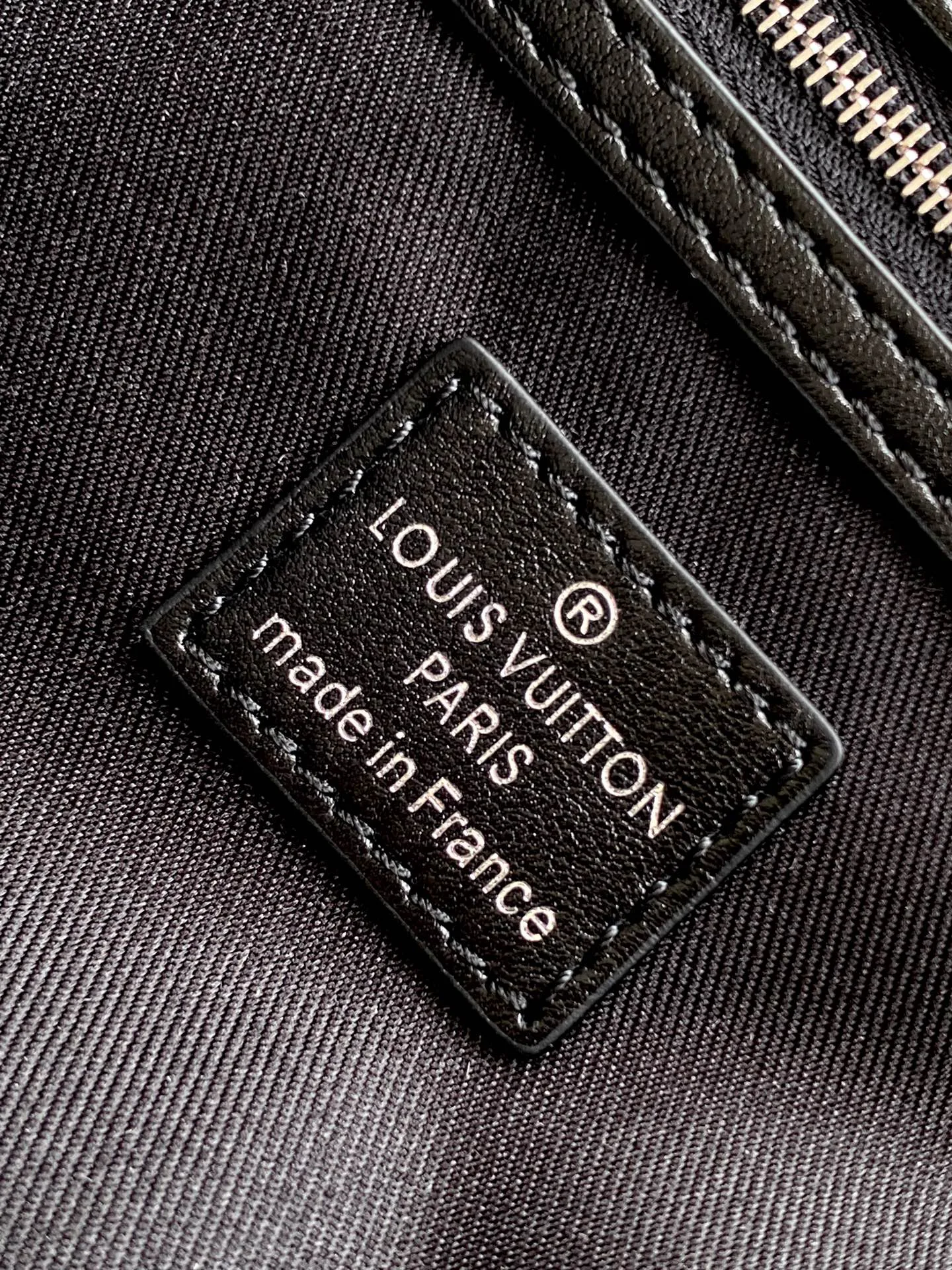 Классические Сумки Женские Louis Vuitton 18664439