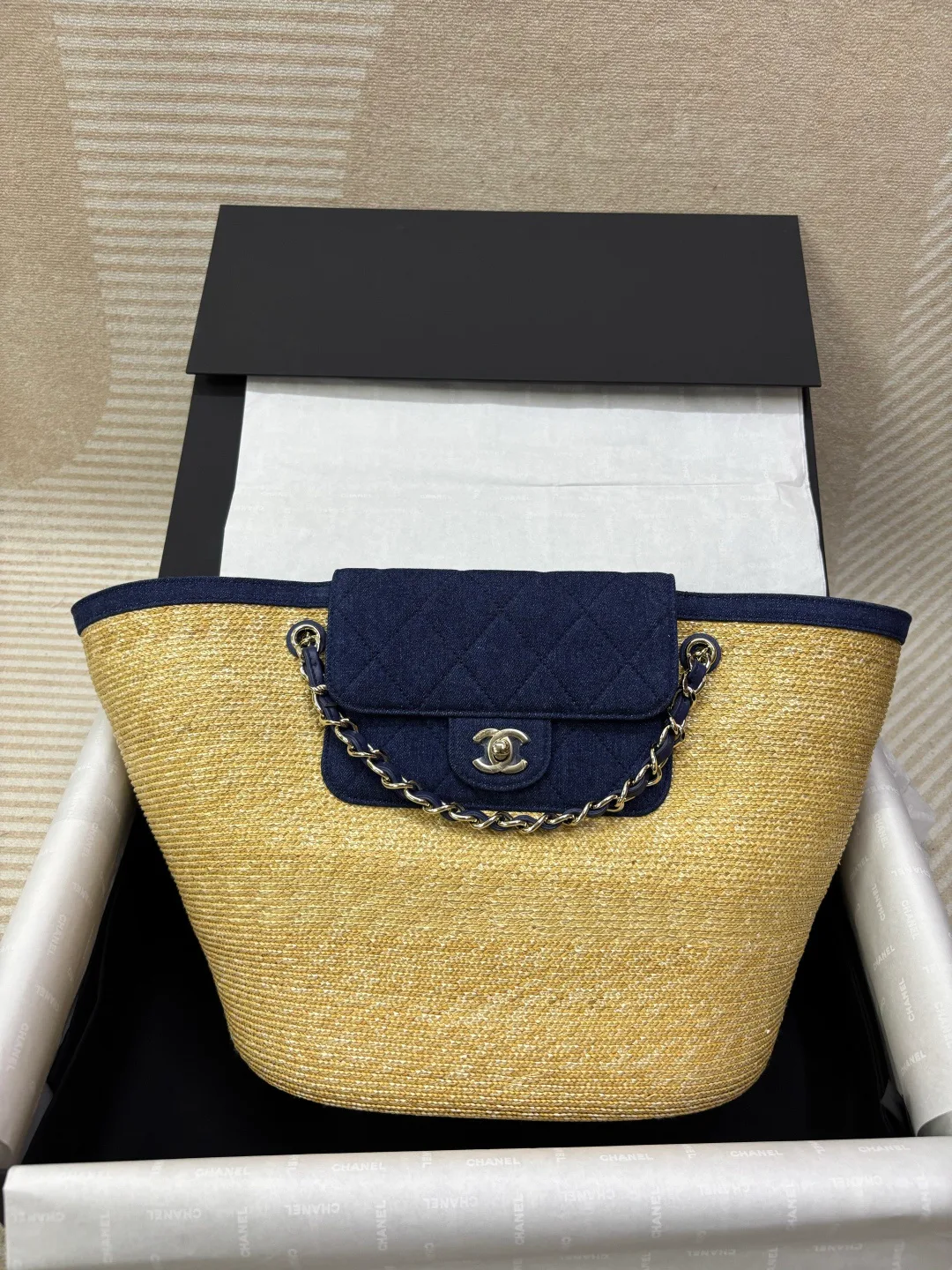 Women's Classic Handbags CHANEL 16858950