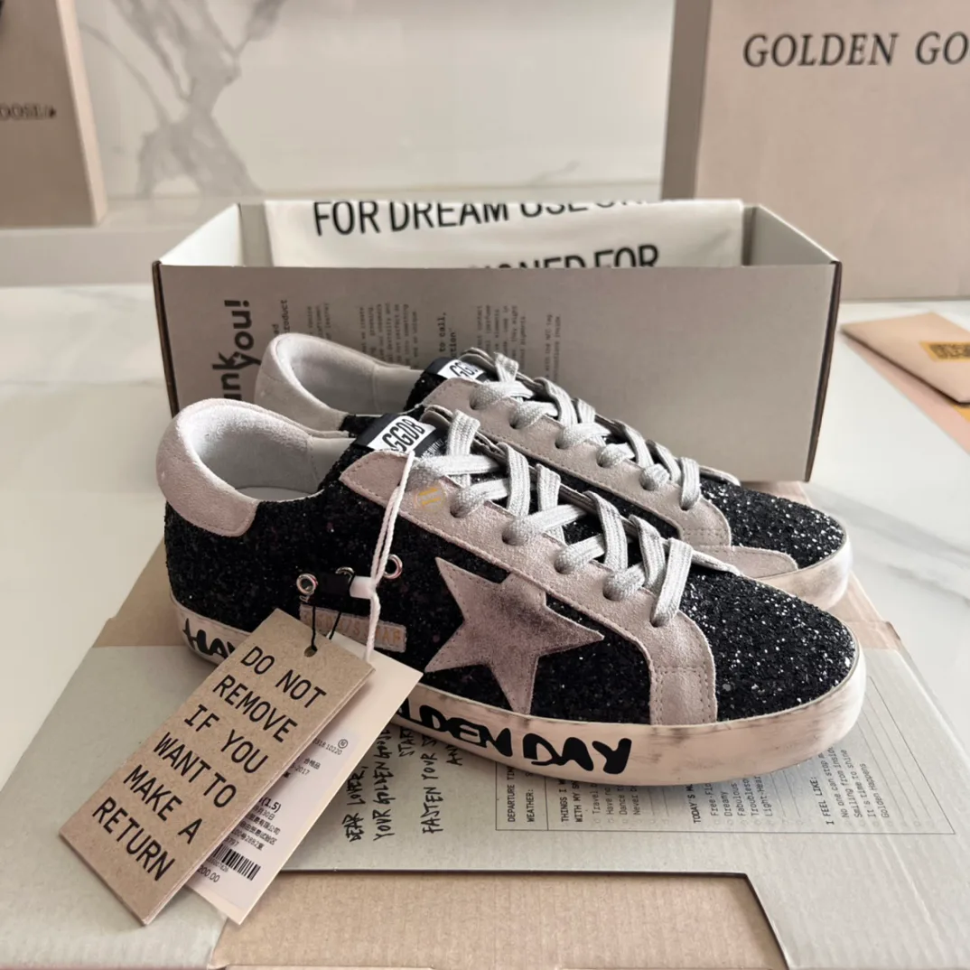 Women's Sneakers GOLDEN GOOSE 16995649