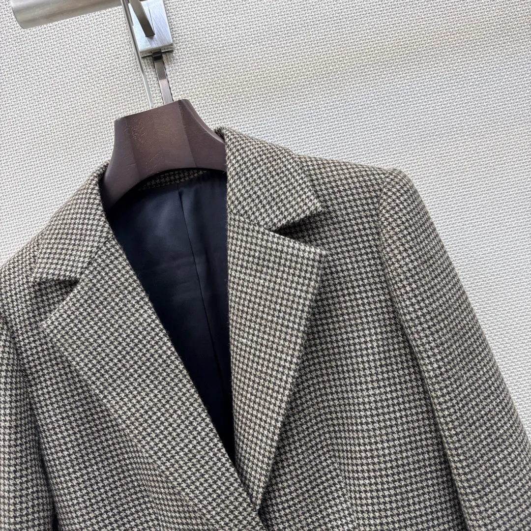 Women's Blazers CHANEL 18435735