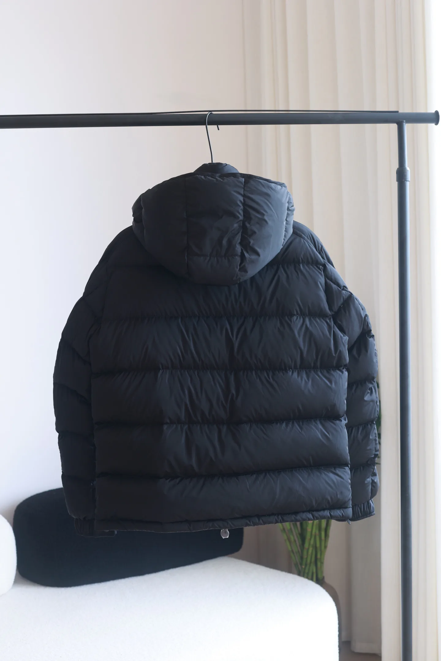 Women's Jackets And Down Jackets MONCLER 18184525