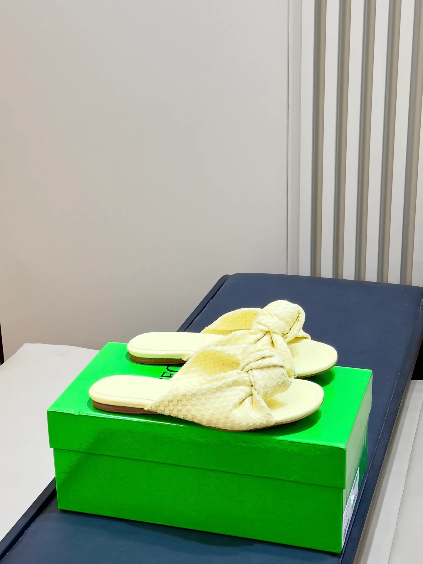 Women's Mules And Clogs BOTTEGA VENETA 18073354