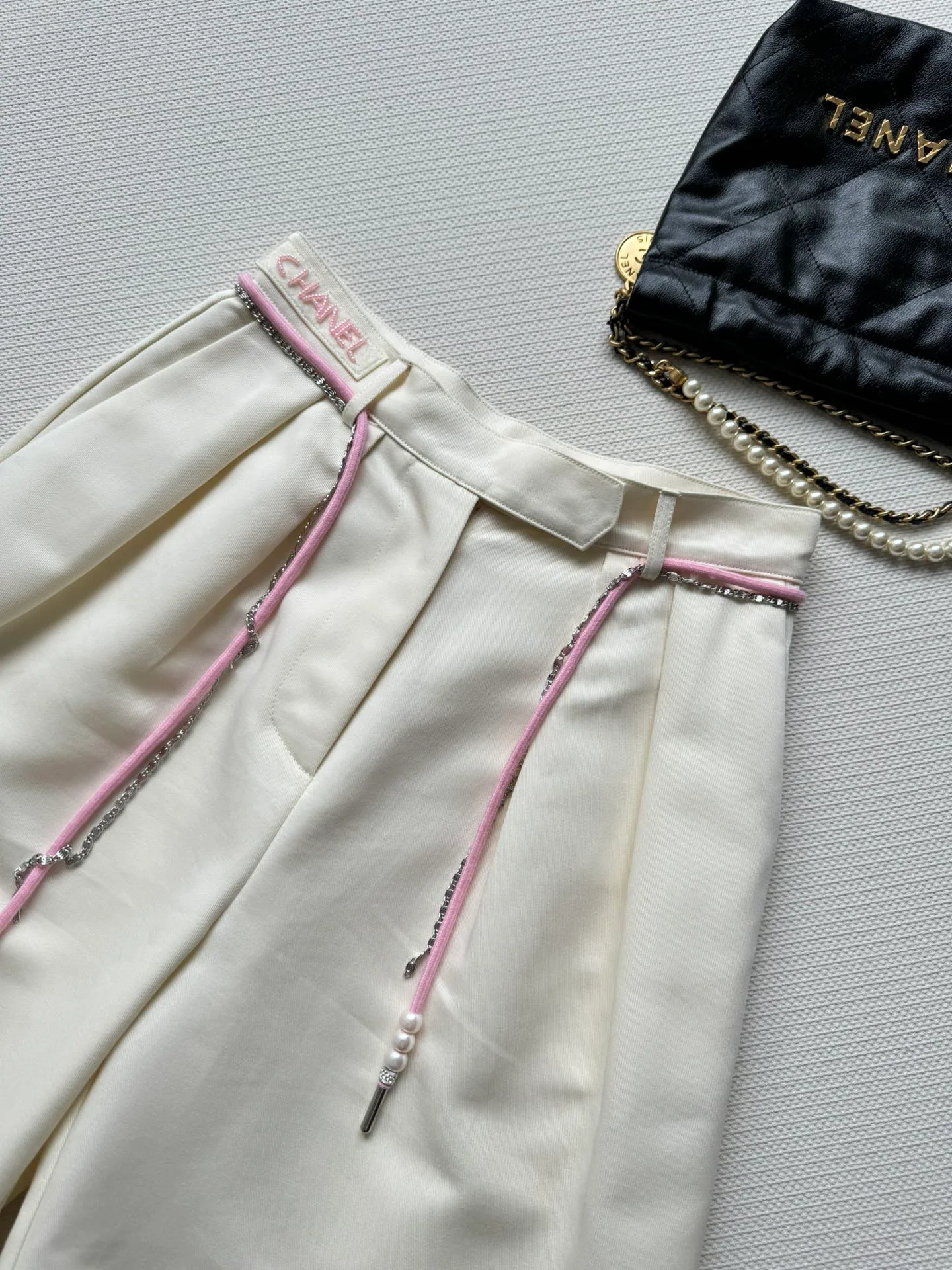 Women's Shorts CHANEL 16895186
