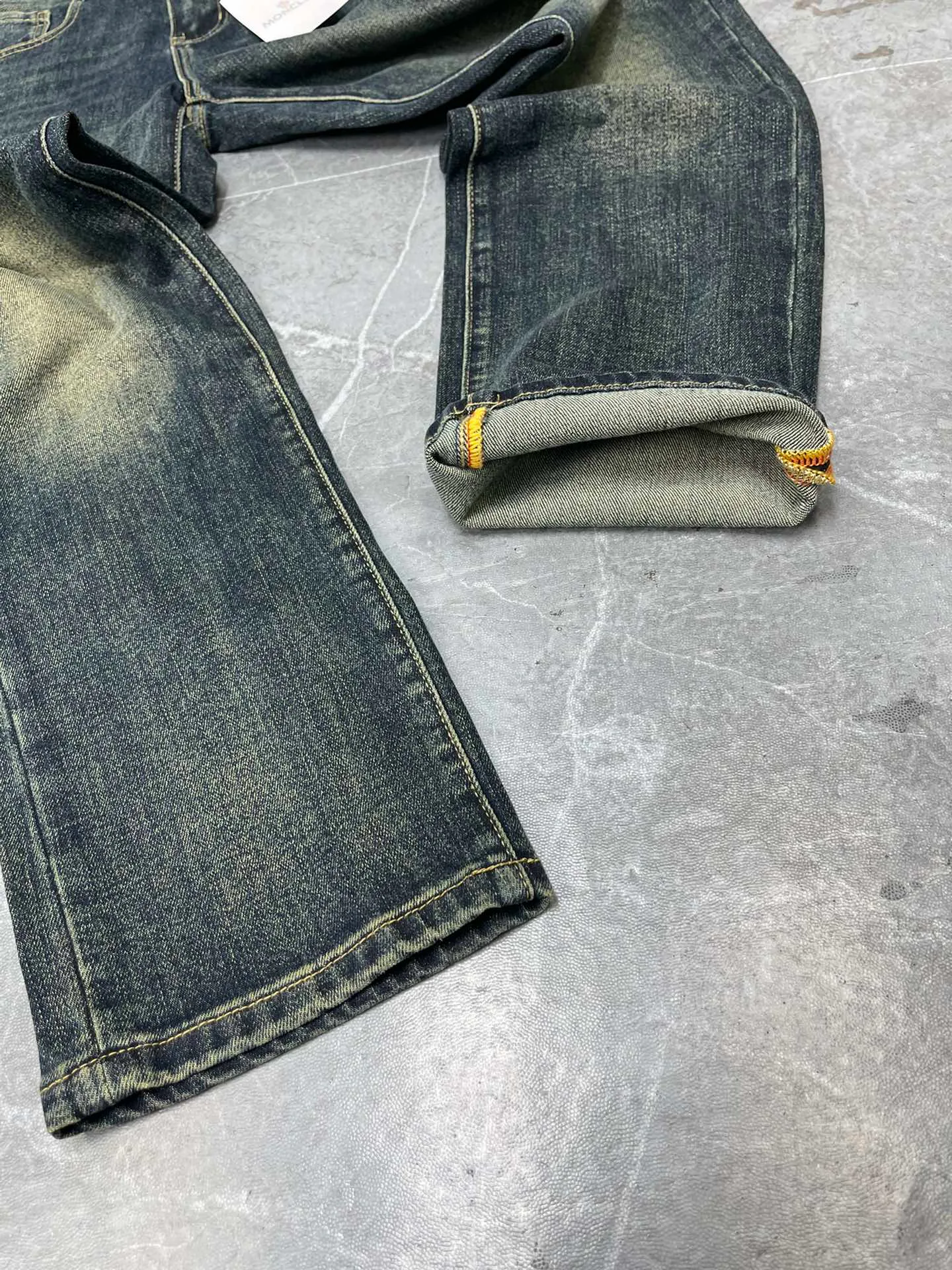 Men's Jeans MONCLER 18068809