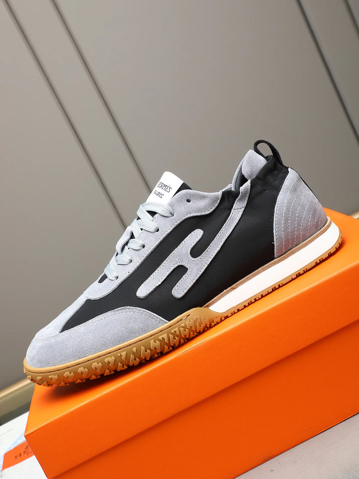 Women's Sneakers HERMES 18531417