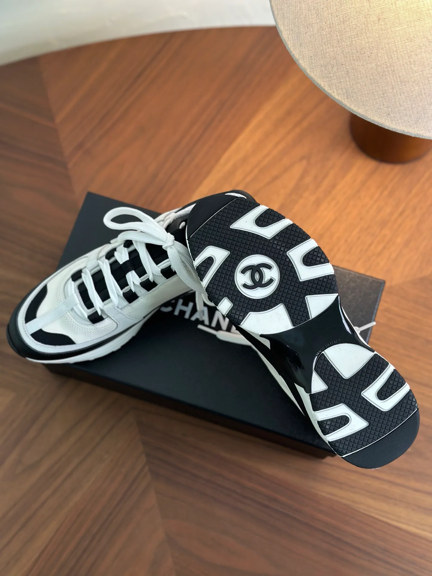 Women's Sneakers CHANEL 18329928