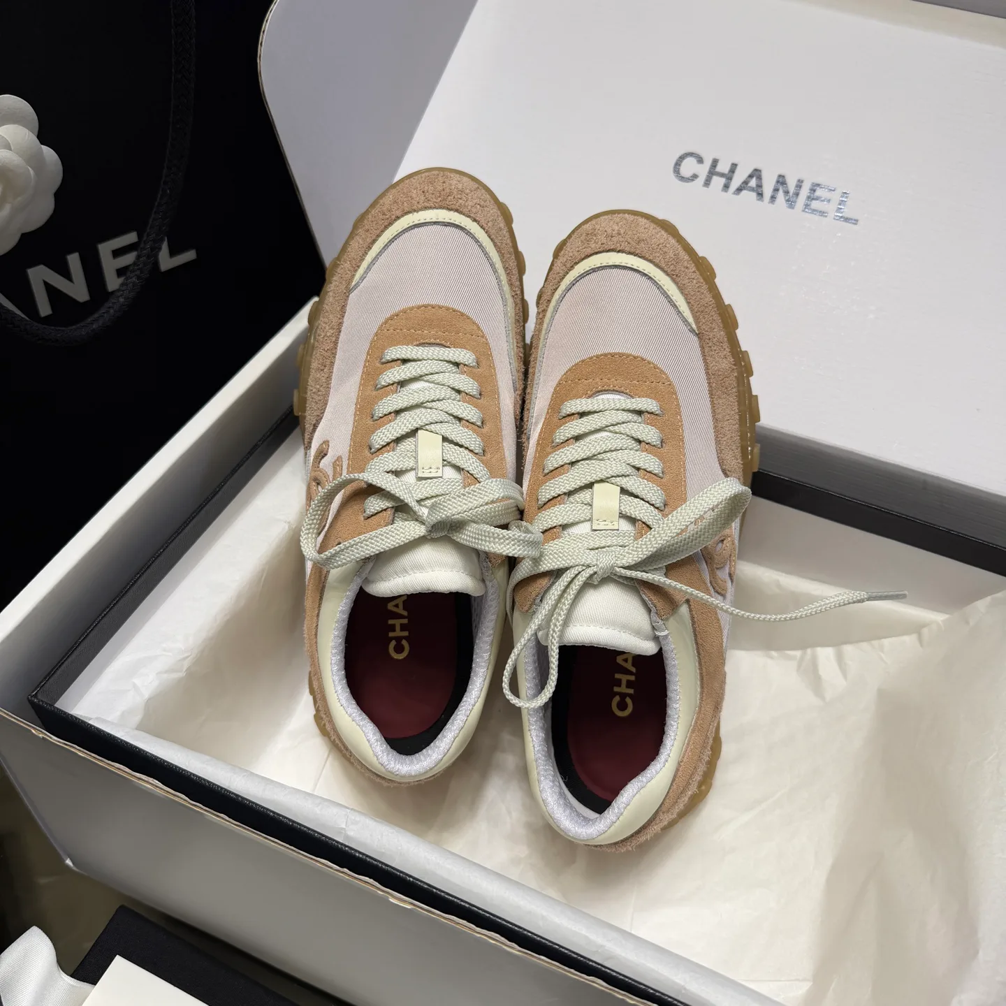 Women's Sneakers CHANEL 17877260