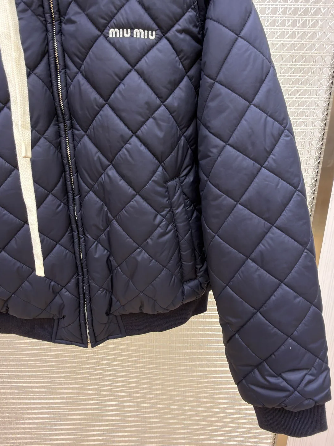 Куртки И Пуховики Мужские Miu Miu 18662967
