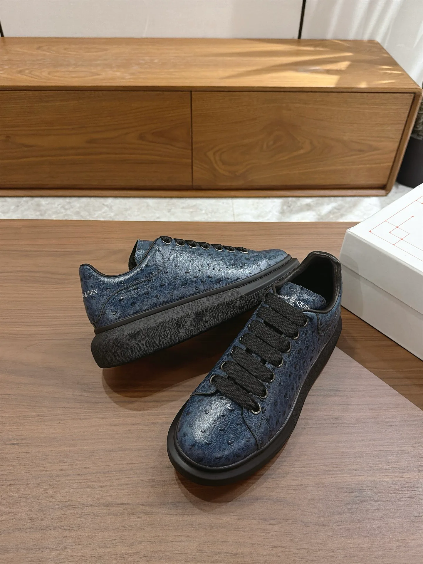 Women's Sneakers ALEXANDER MCQUEEN 18159793