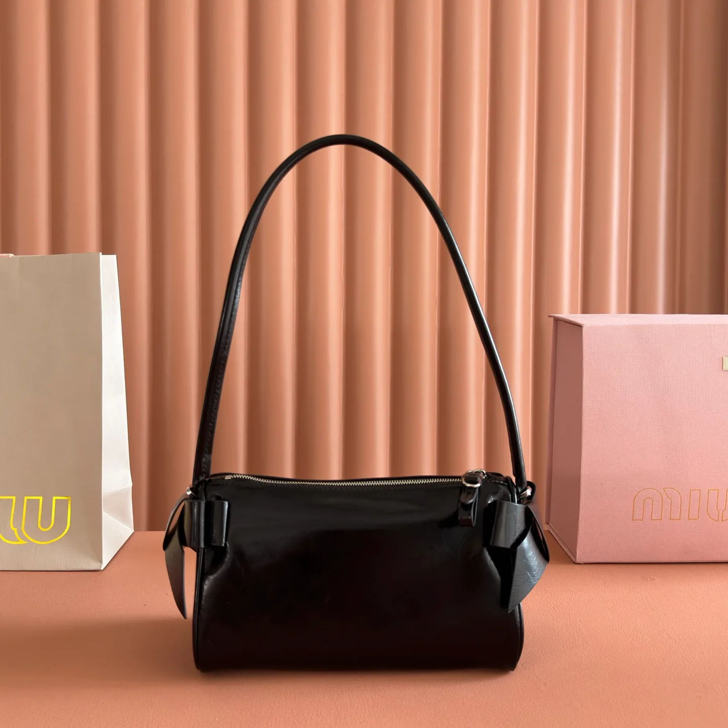 Women's Classic Handbags MIU MIU 18148118