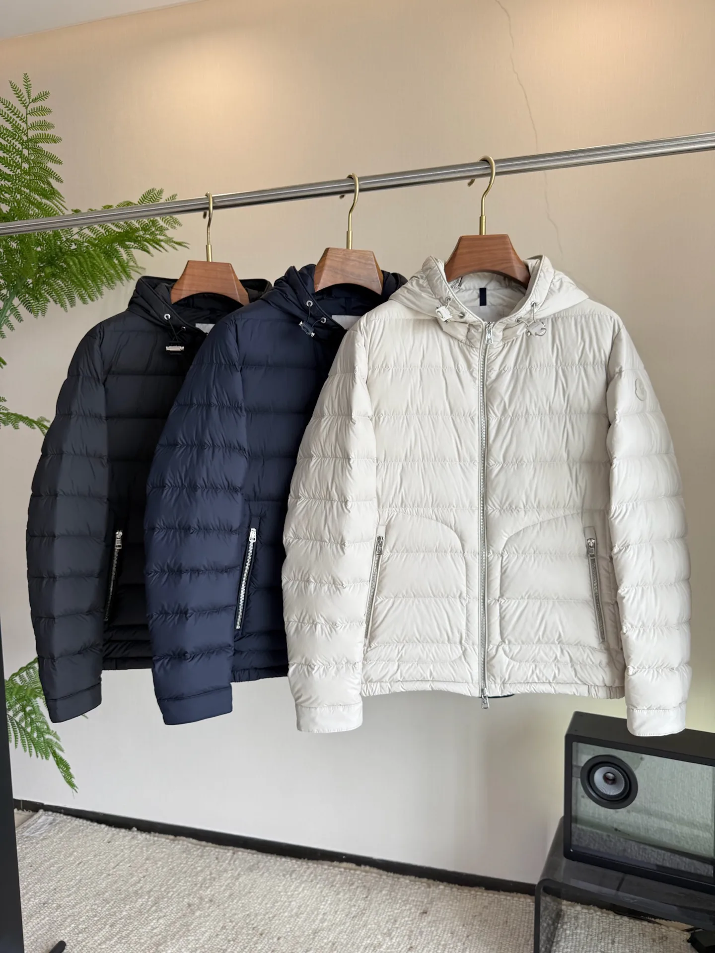 Men's Jackets And Down Jackets MONCLER 18084499