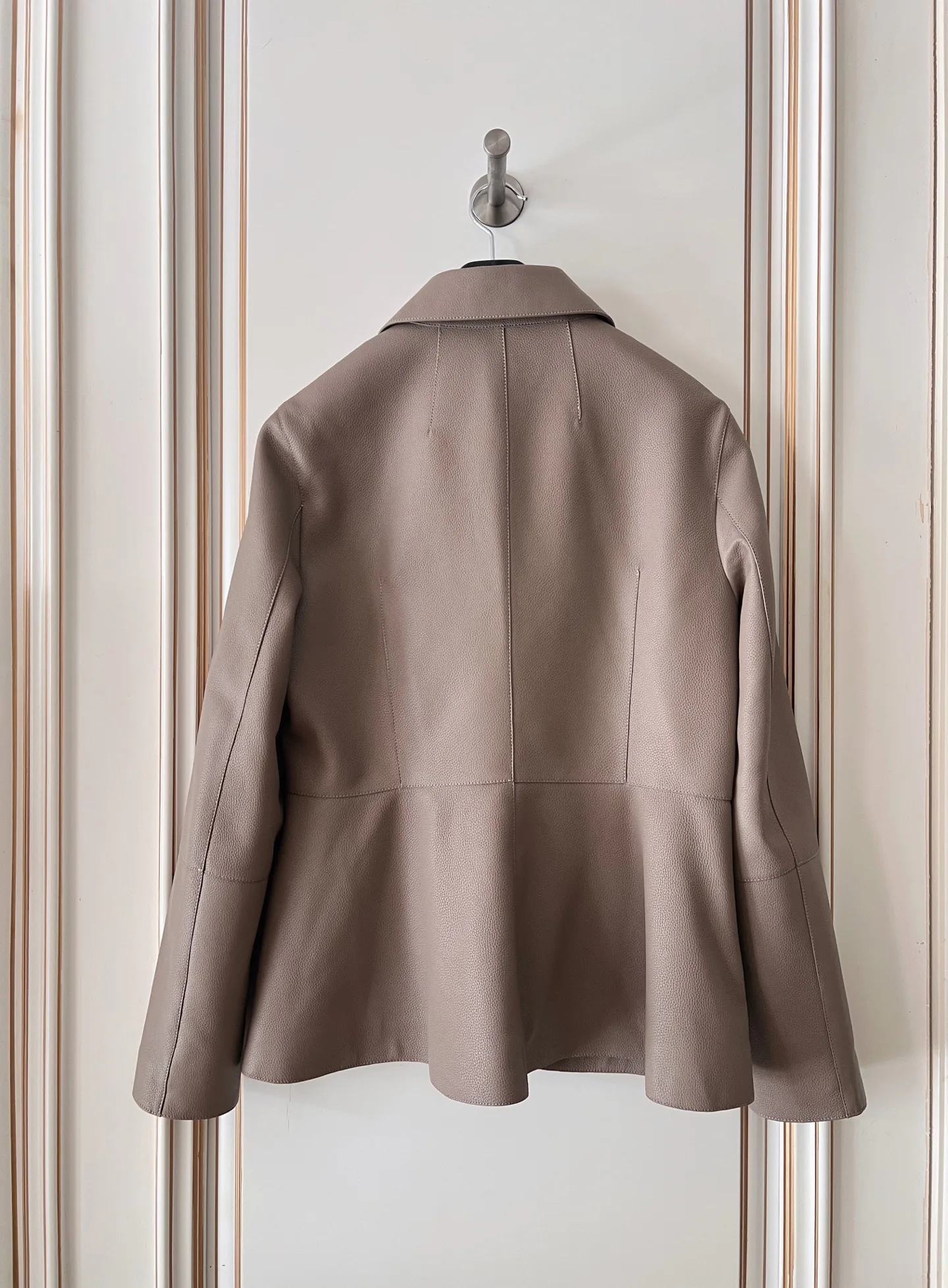 Women's Leather Jackets And Sheepskin Coats HERMES 18017096