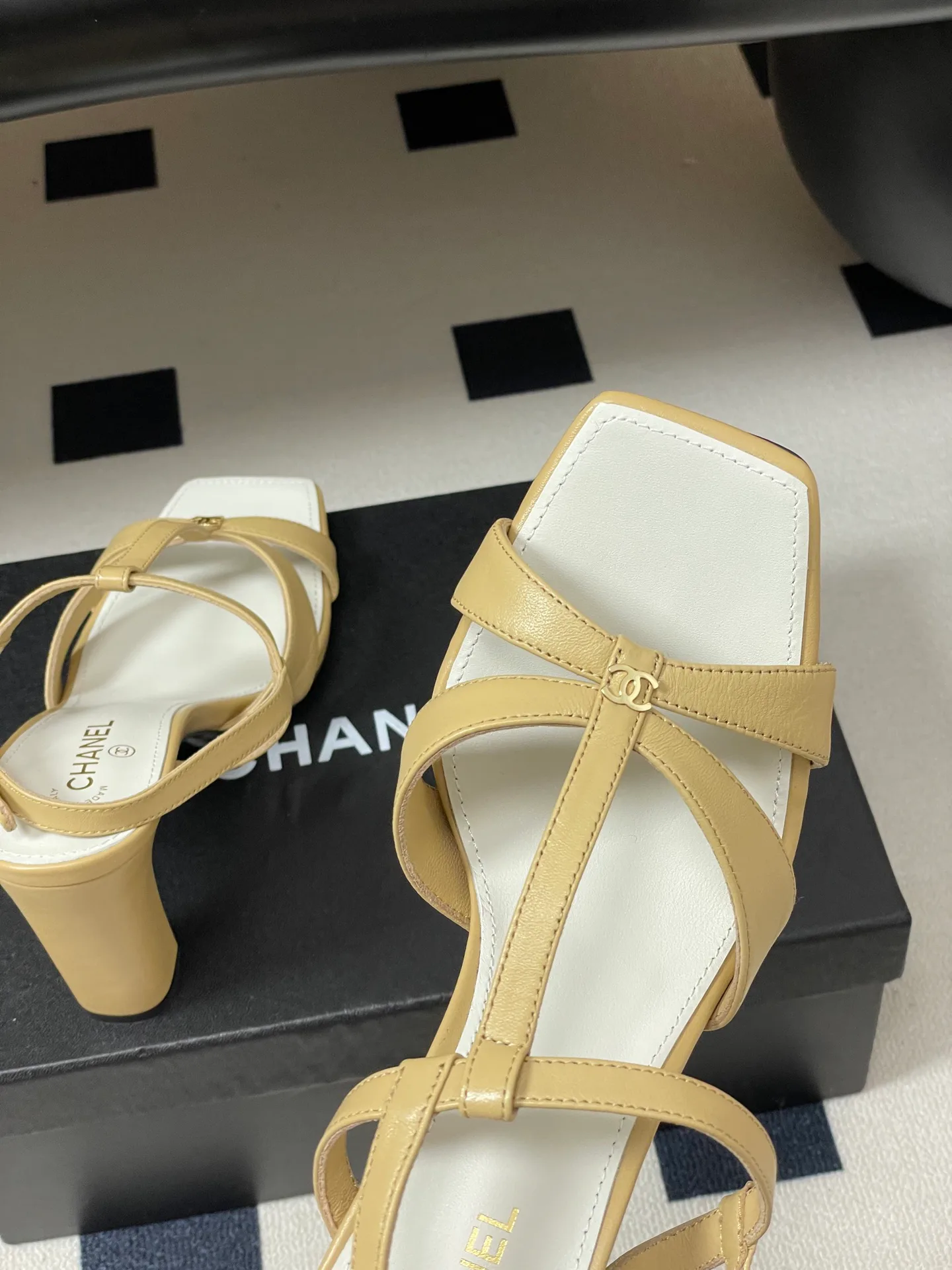 Women's Open-Toe Sandals CHANEL 17302901