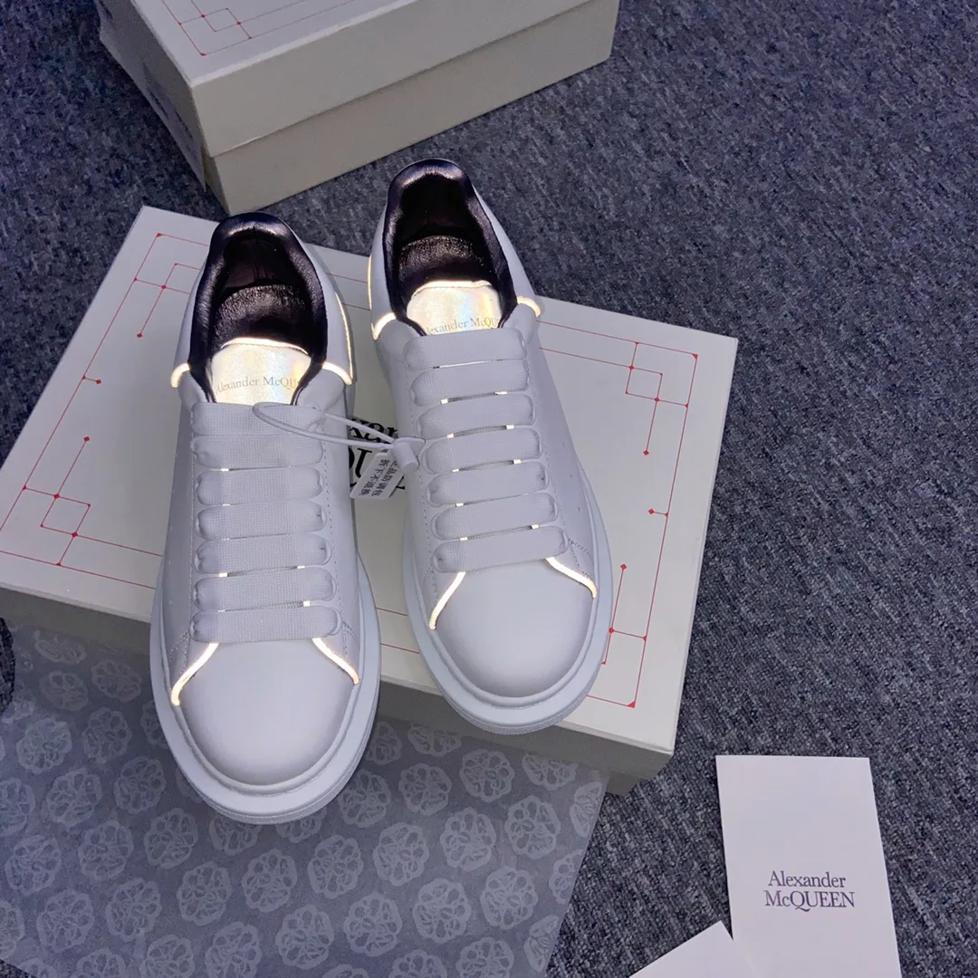 Women's Sneakers ALEXANDER MCQUEEN 17963424